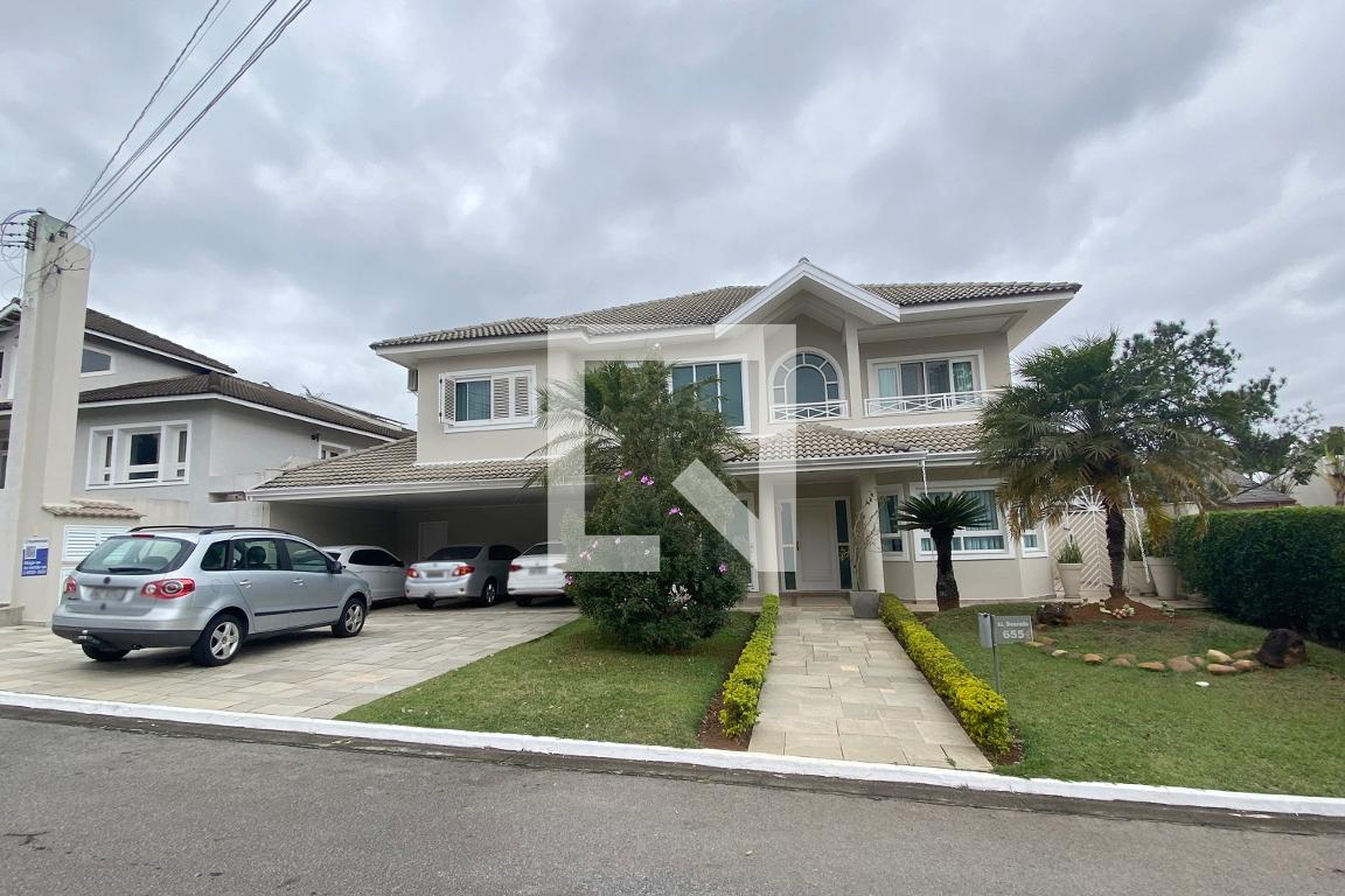 Fachada Condomínio em Alameda Dourado, 655