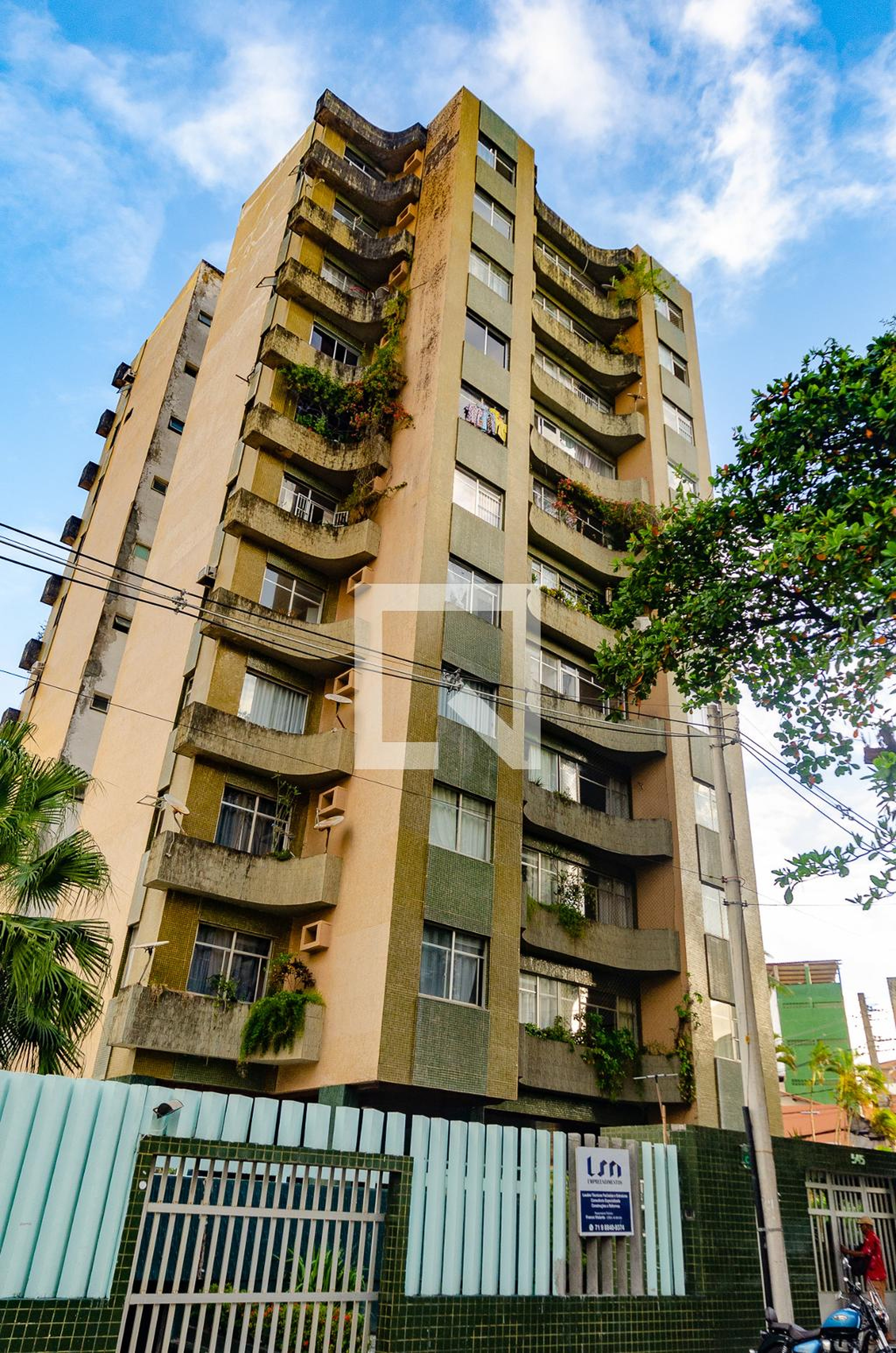 Fachada do Condomínio Edifício Caribé