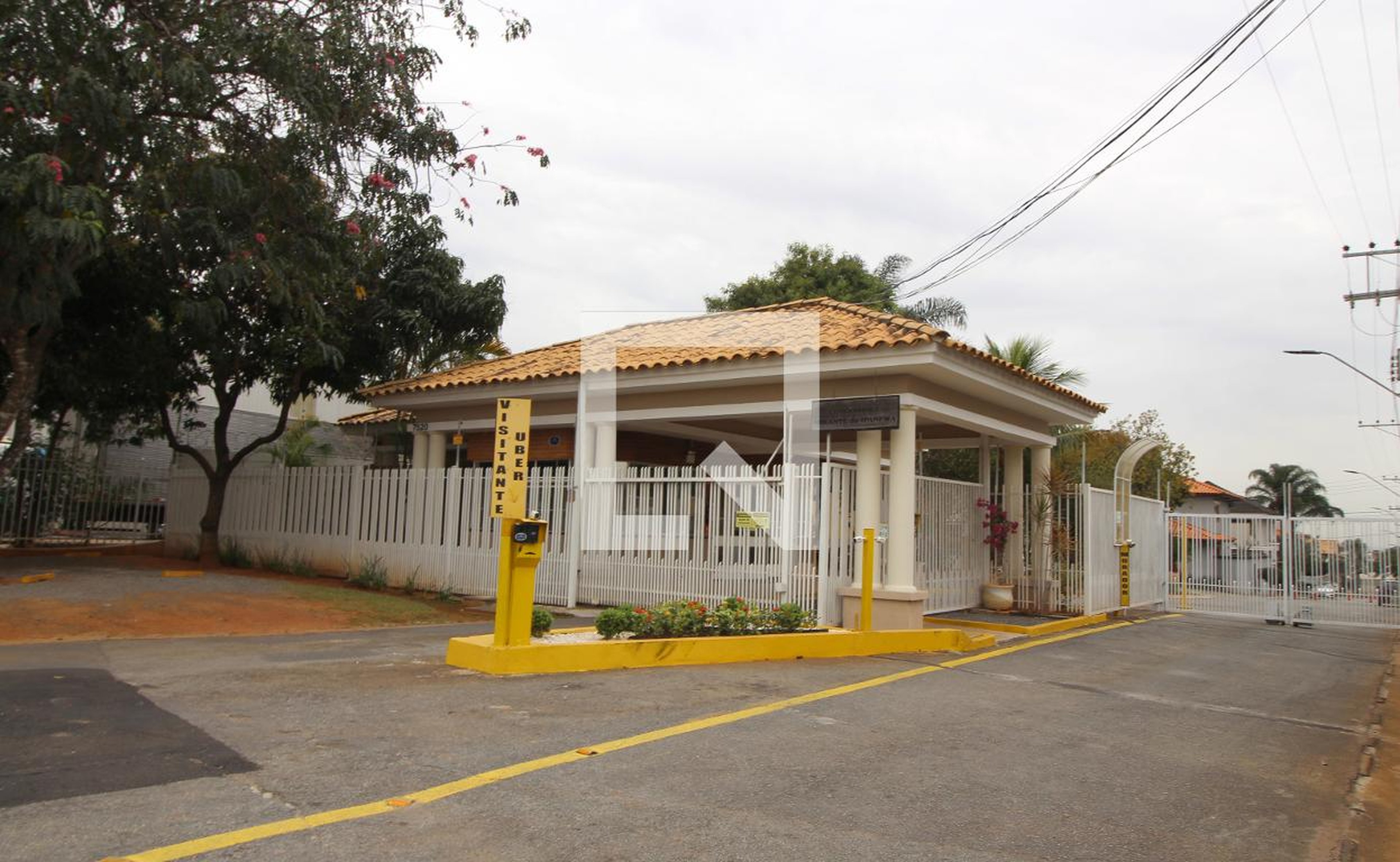 Fachada do Condomínio Condomínio Mirante Ipanema