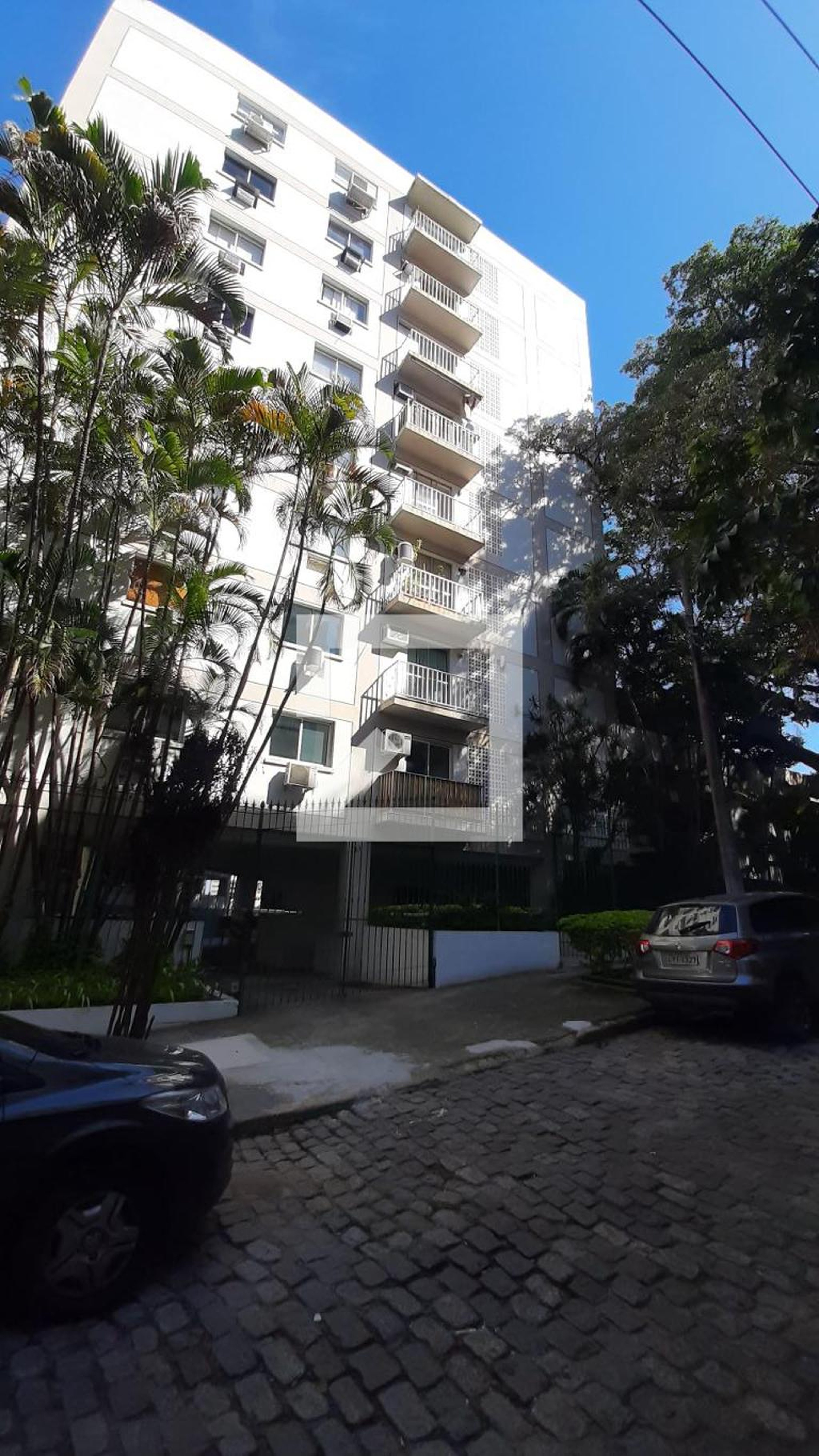 Fachada Condomínio em Rua Faro, 57