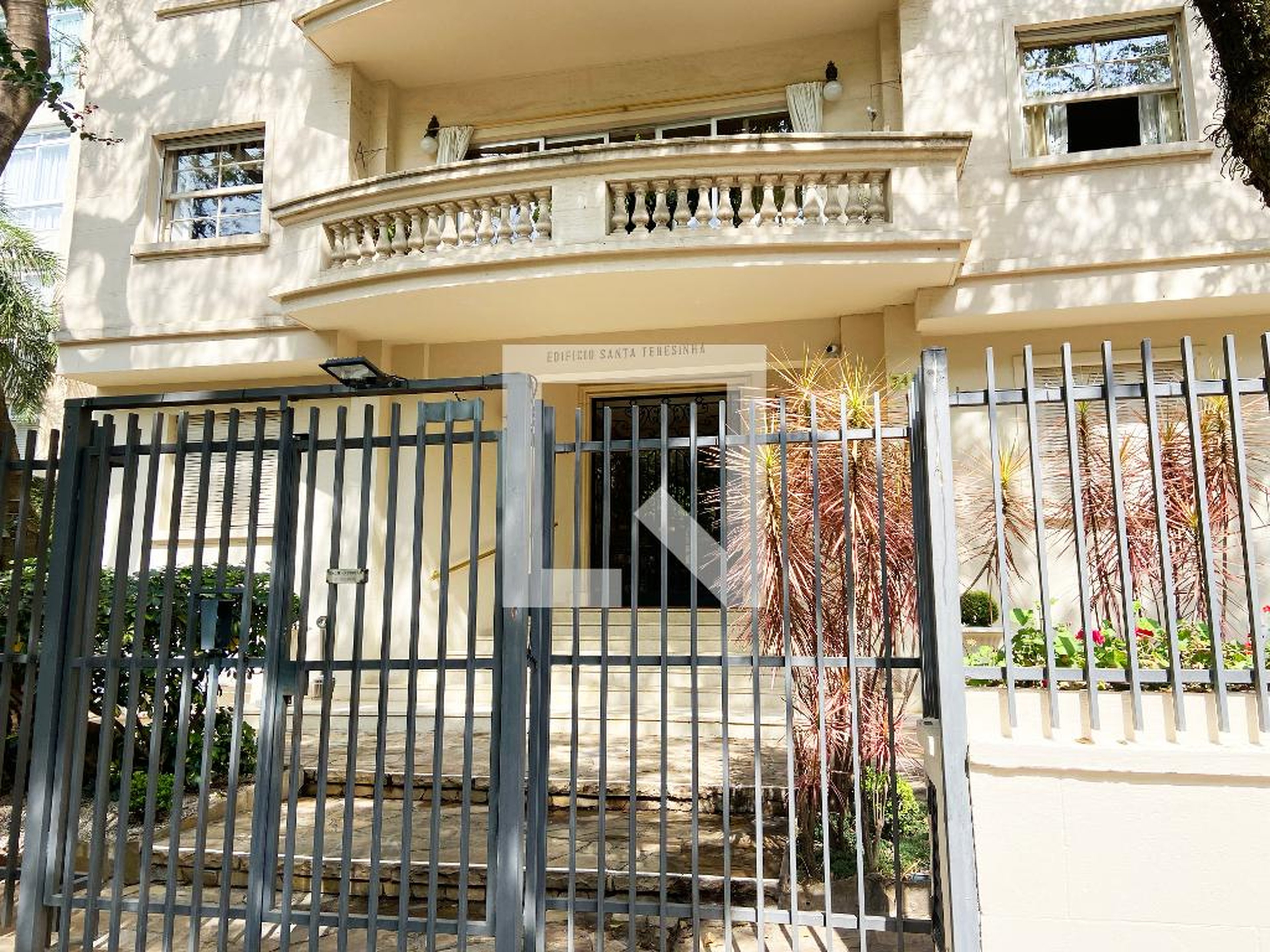 Fachada do Prédio Condomínio Santa Terezinha