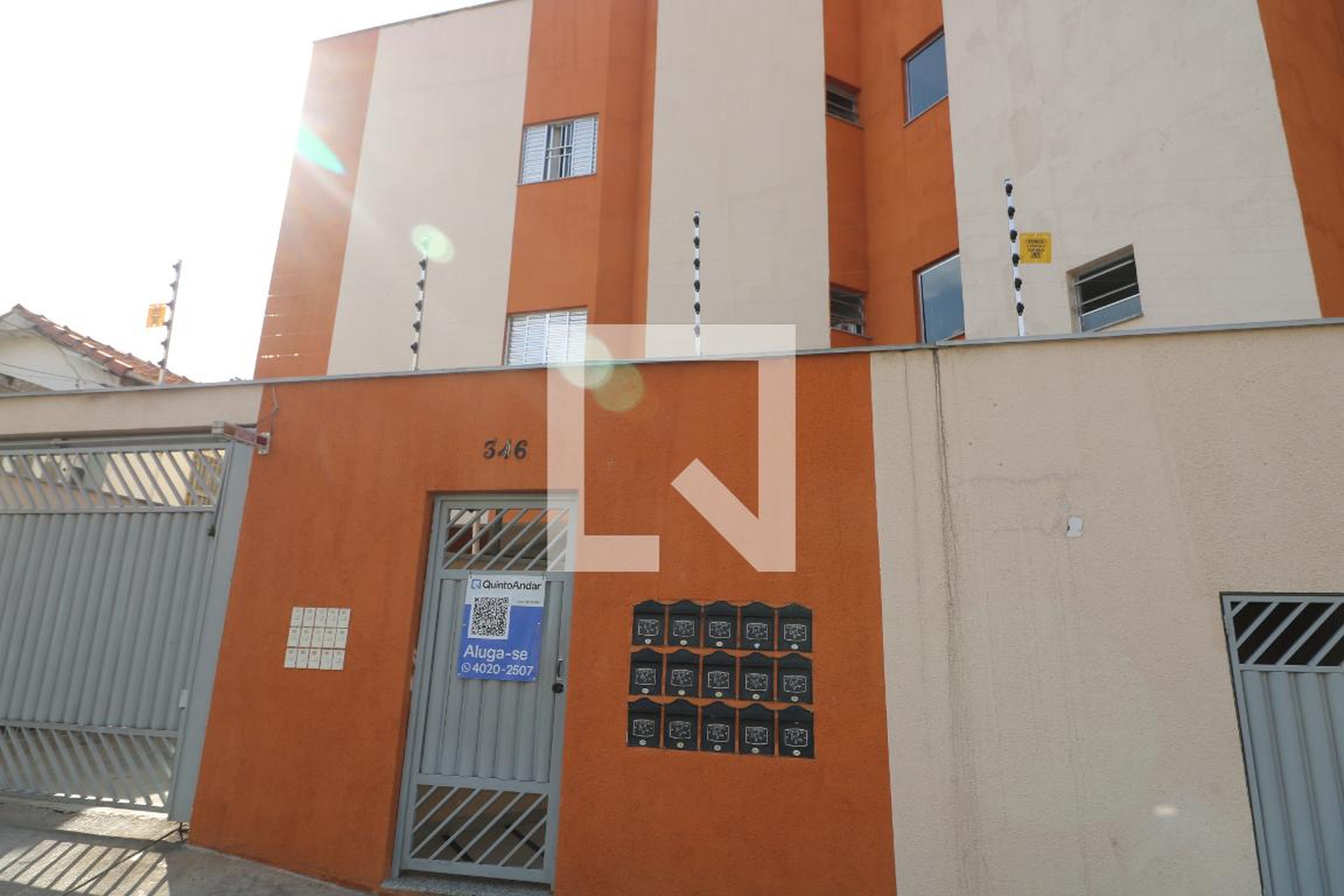 Fachada do Condomínio Condomínio em Rua Fábio, 346