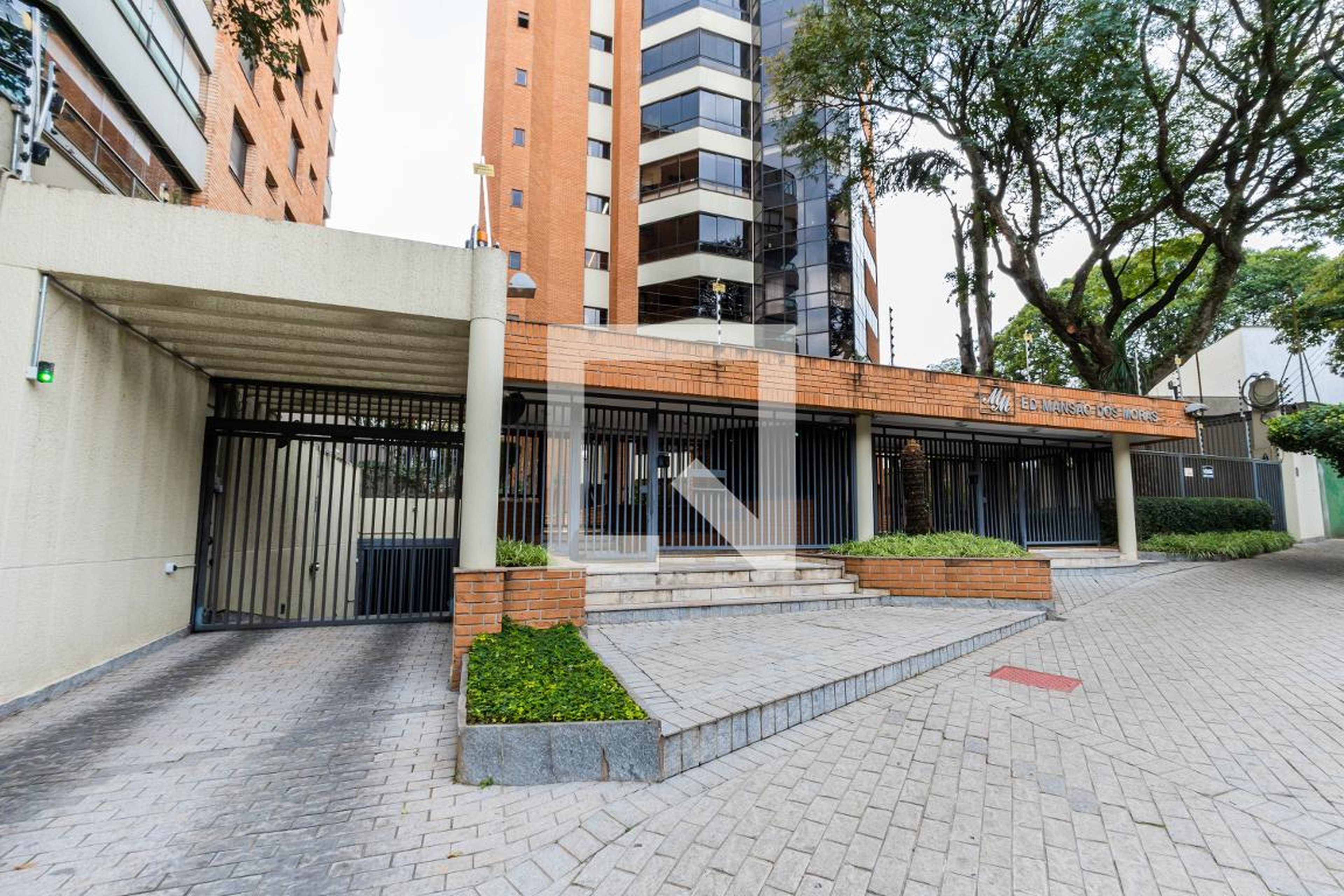 Fachada do Condomínio Condomínio Mansão dos Morás