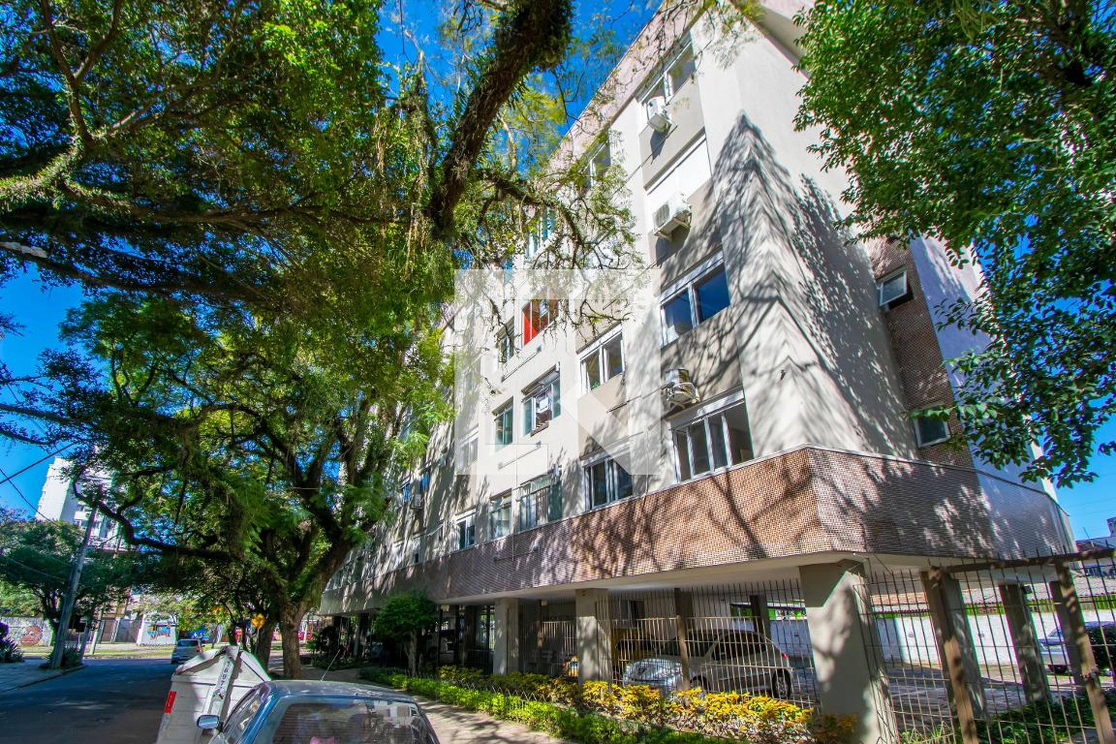 Fachada do Condomínio Edifício Cadiz