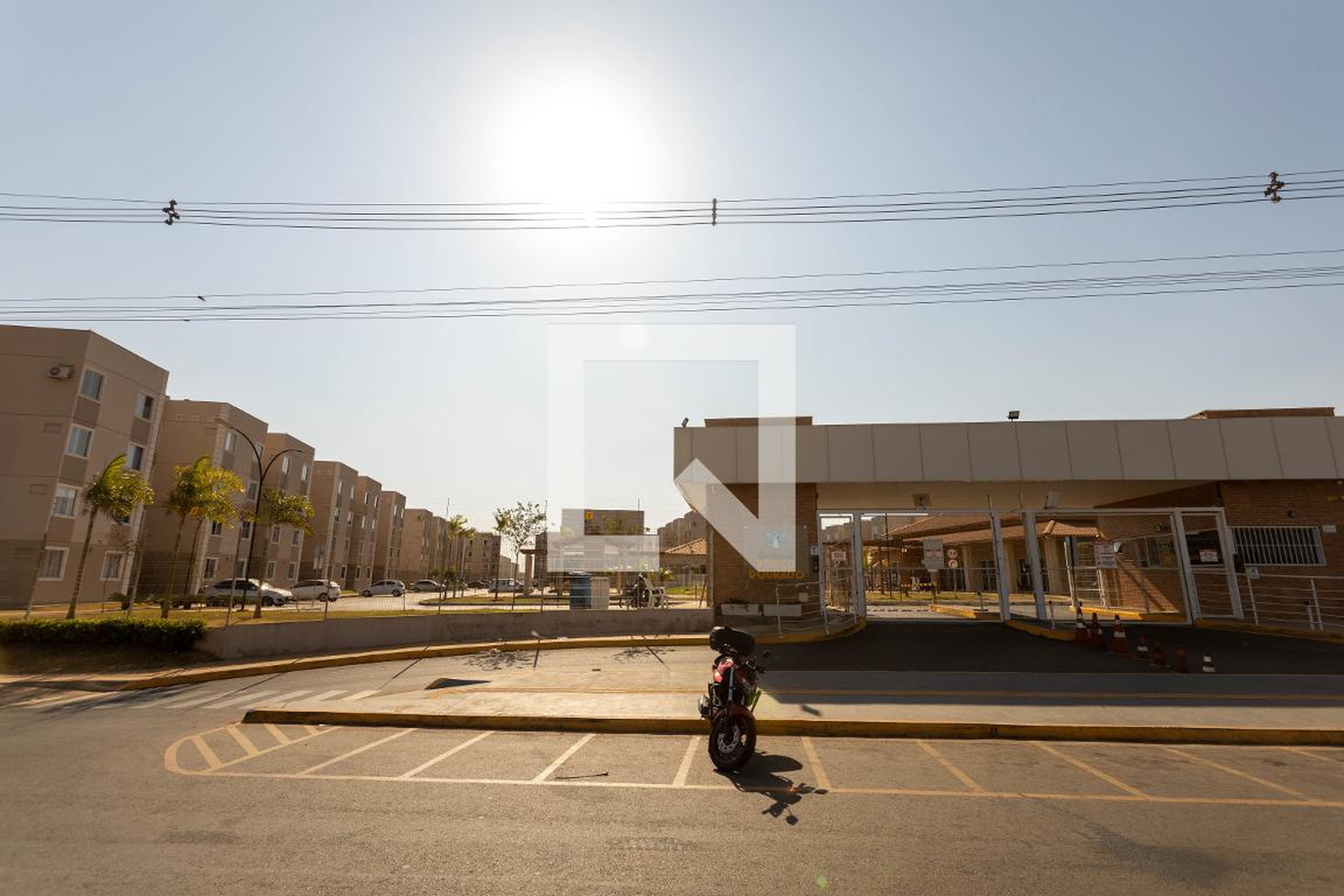 Fachada do Condomínio Residencial Porto Dourado I