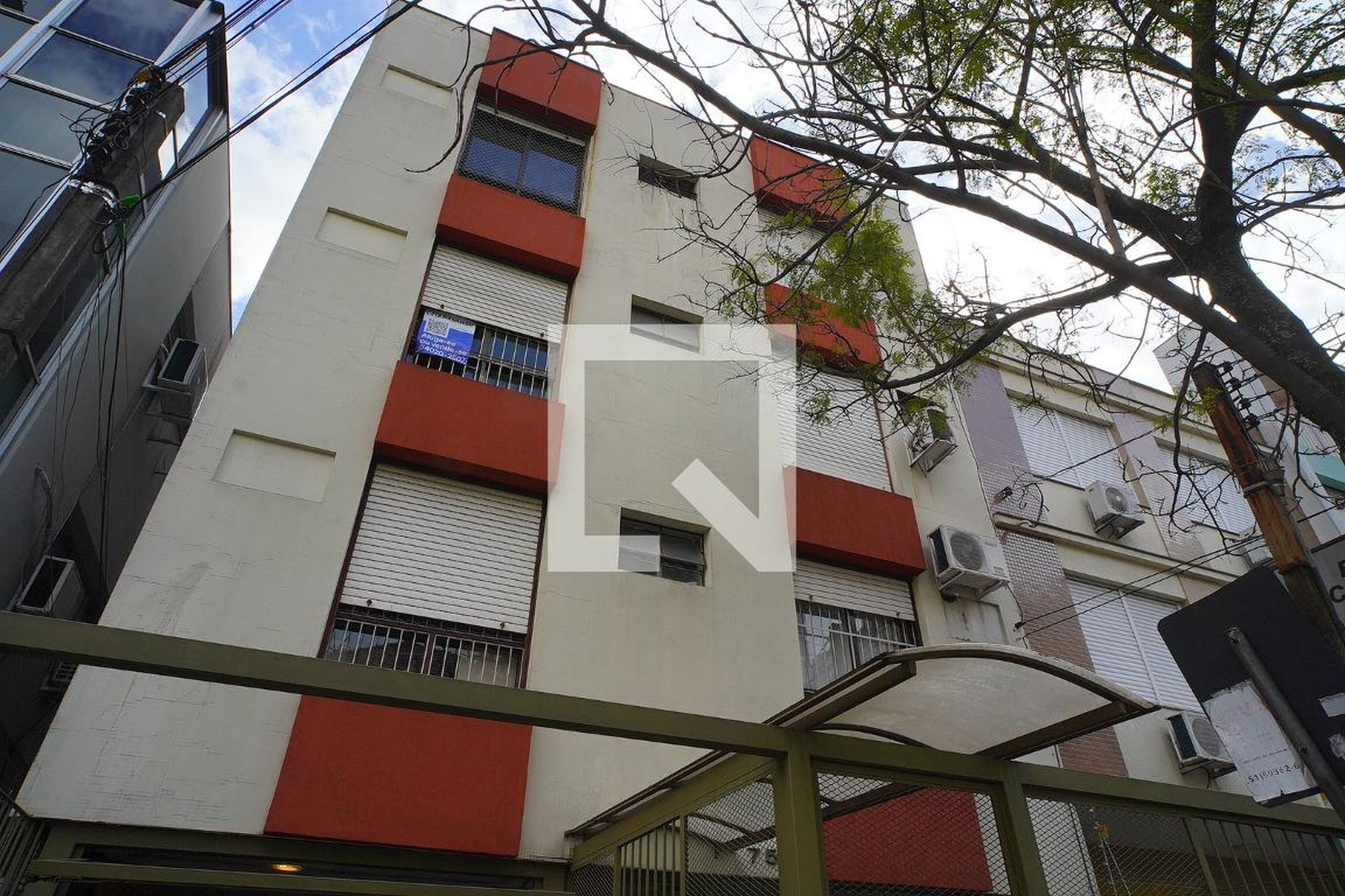 Fachada do Condomínio Edifício Dom Marcio