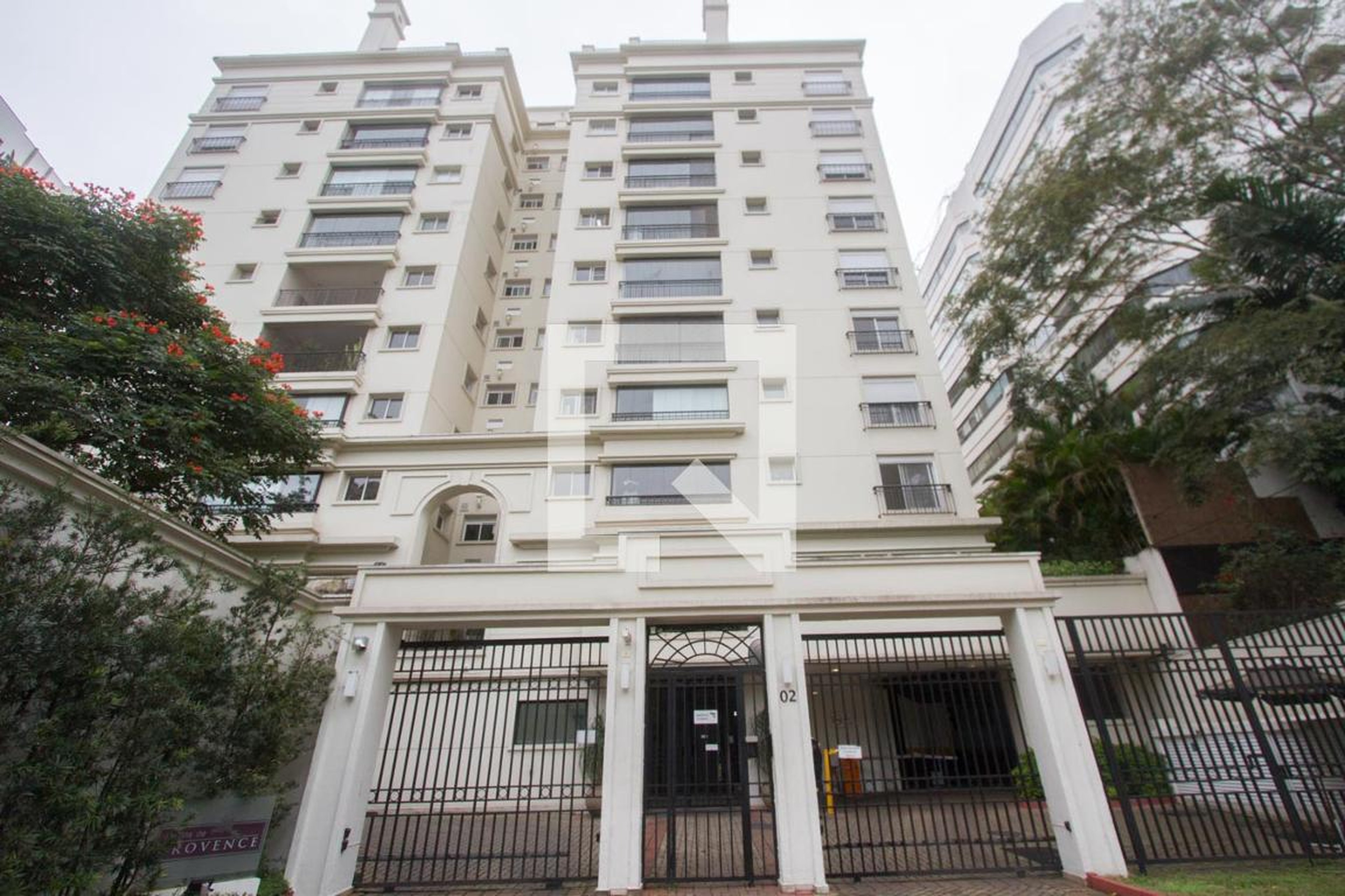 Fachada Condomínio Jardins de Provence