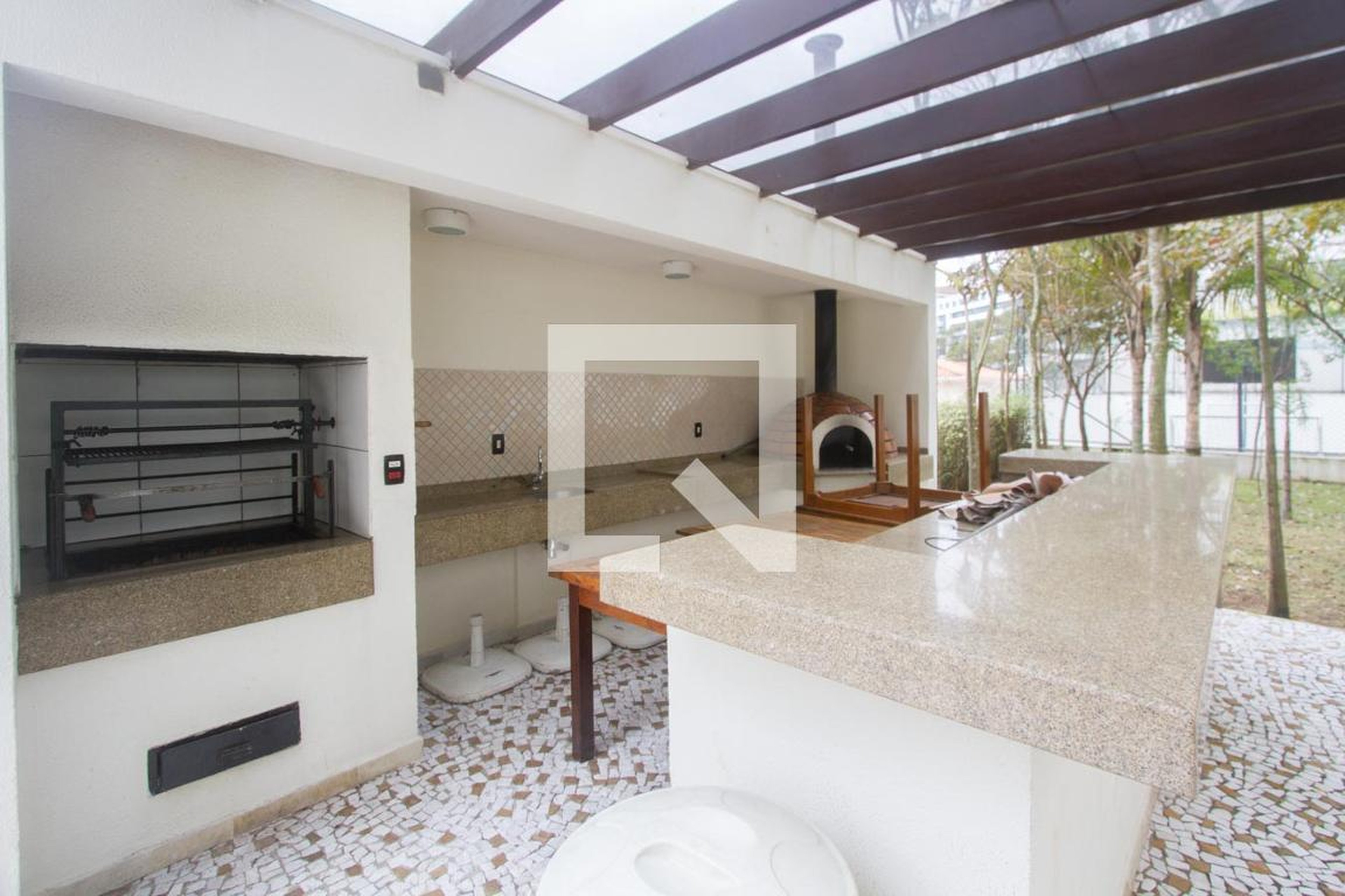 Churrasqueira - Jardins de Provence