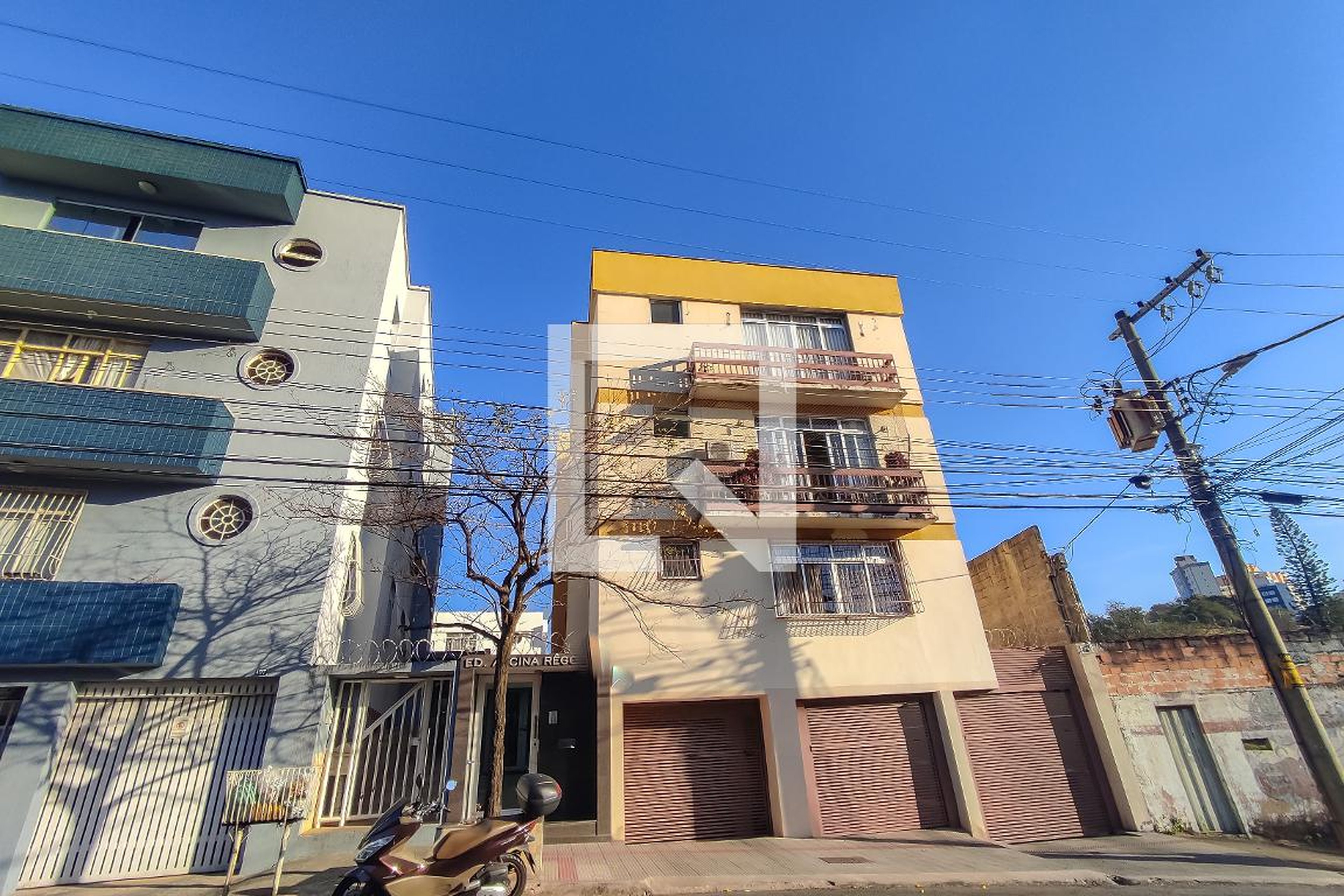 Fachada Edifício Alcina Rego