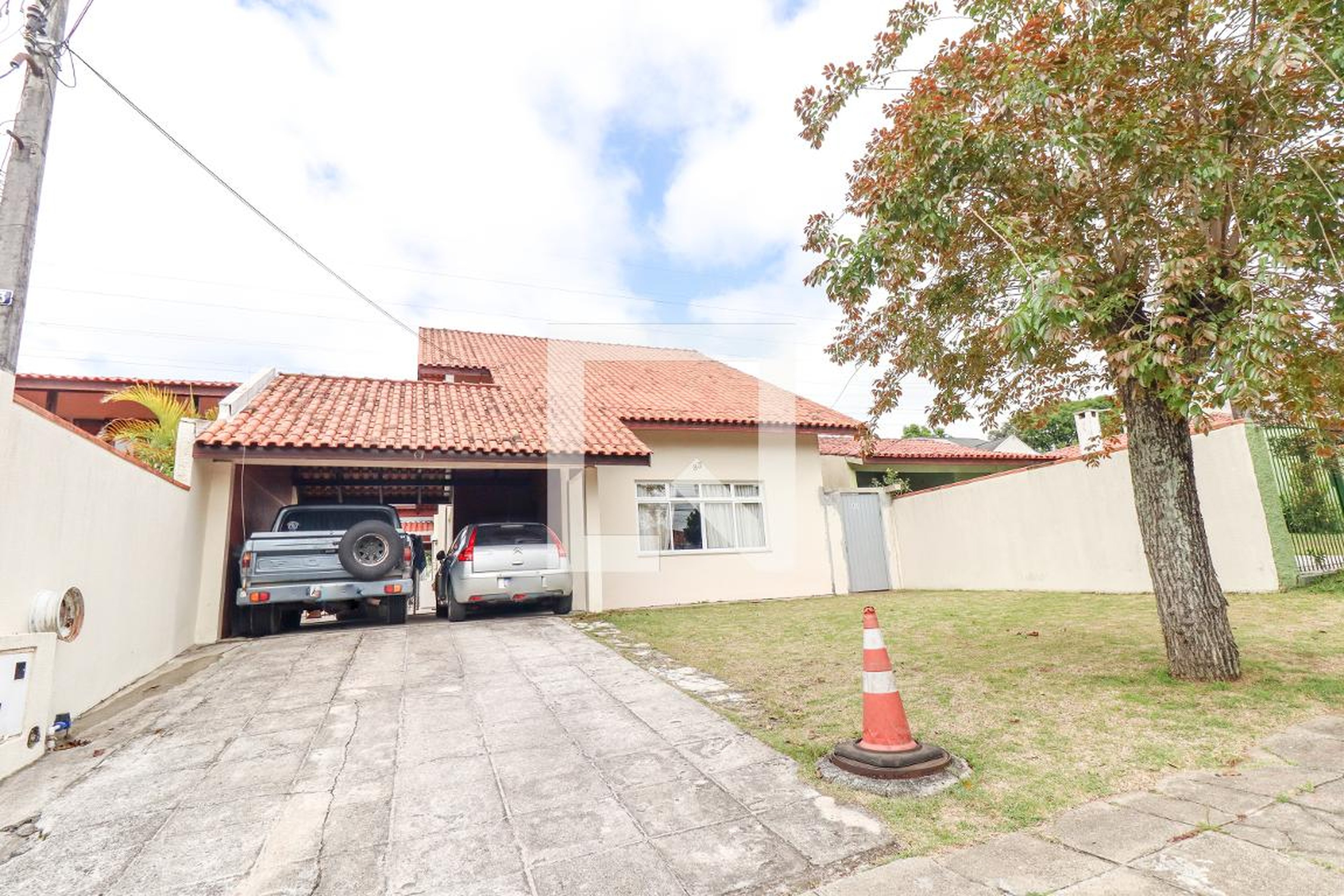 Fachada Condomínio em Rua Tupipiá, 83