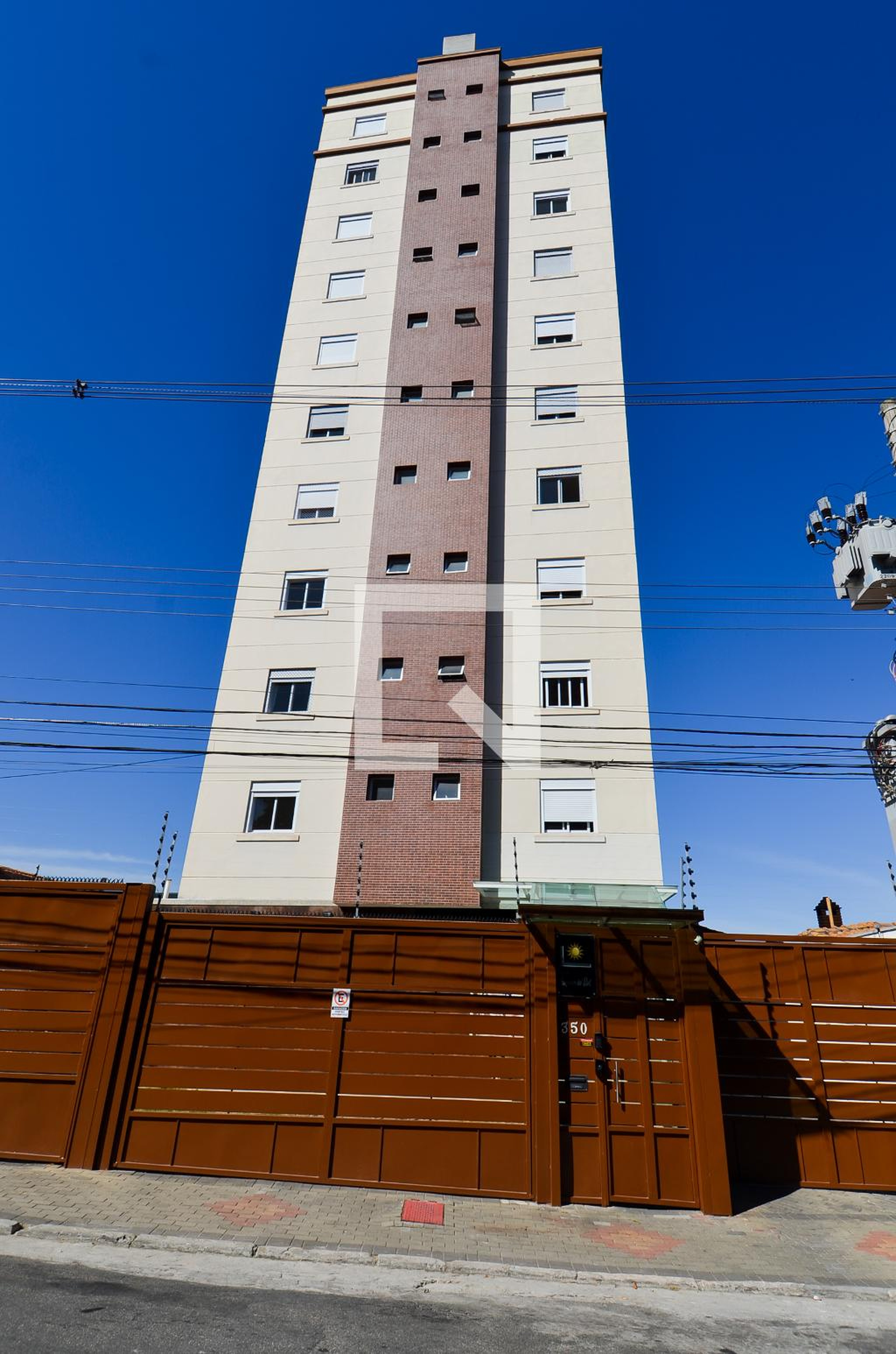 Fachada do Condomínio Edifício Esquina do Sol