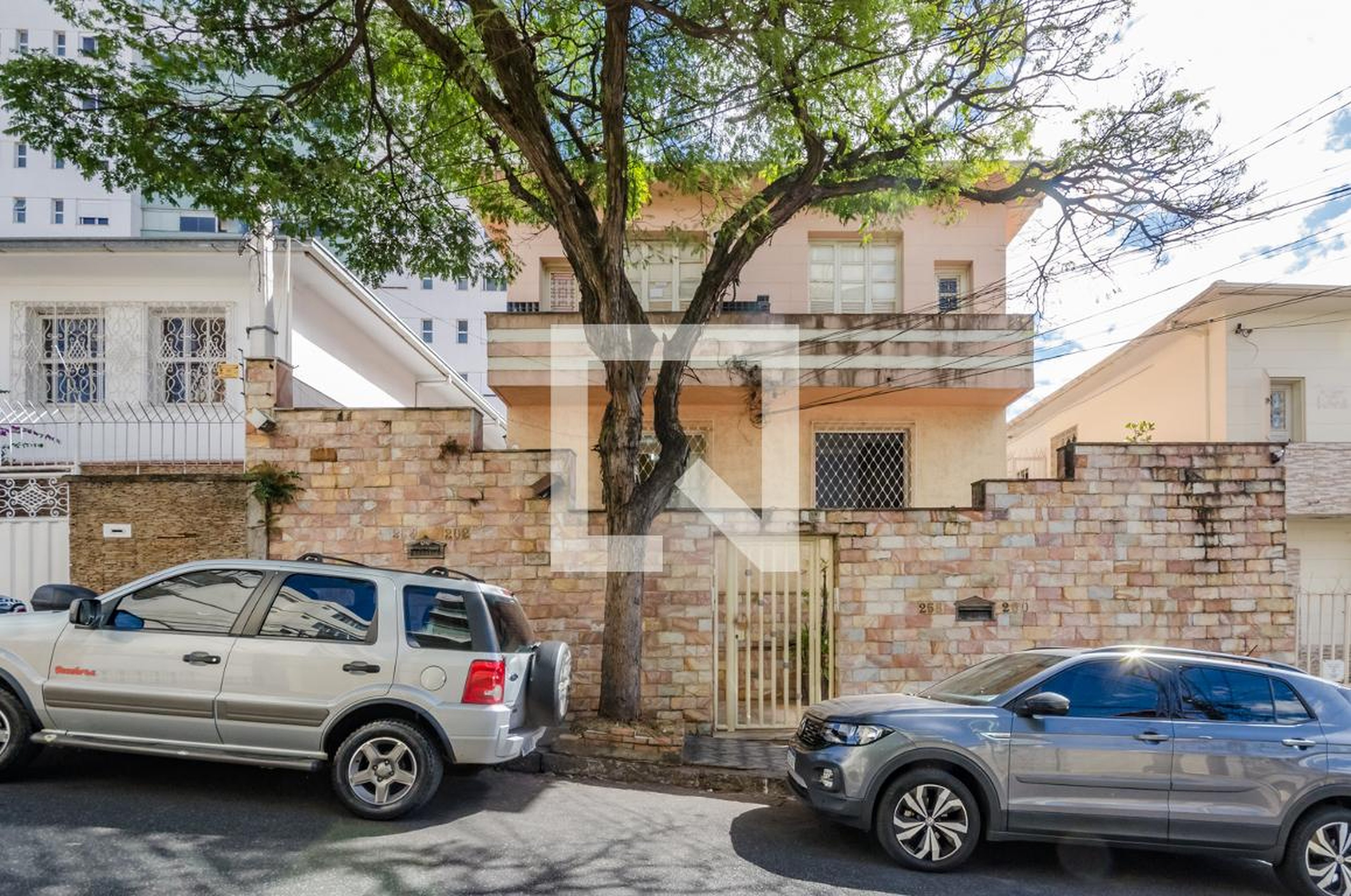 Fachada Condomínio em Rua Santa Cruz, 264