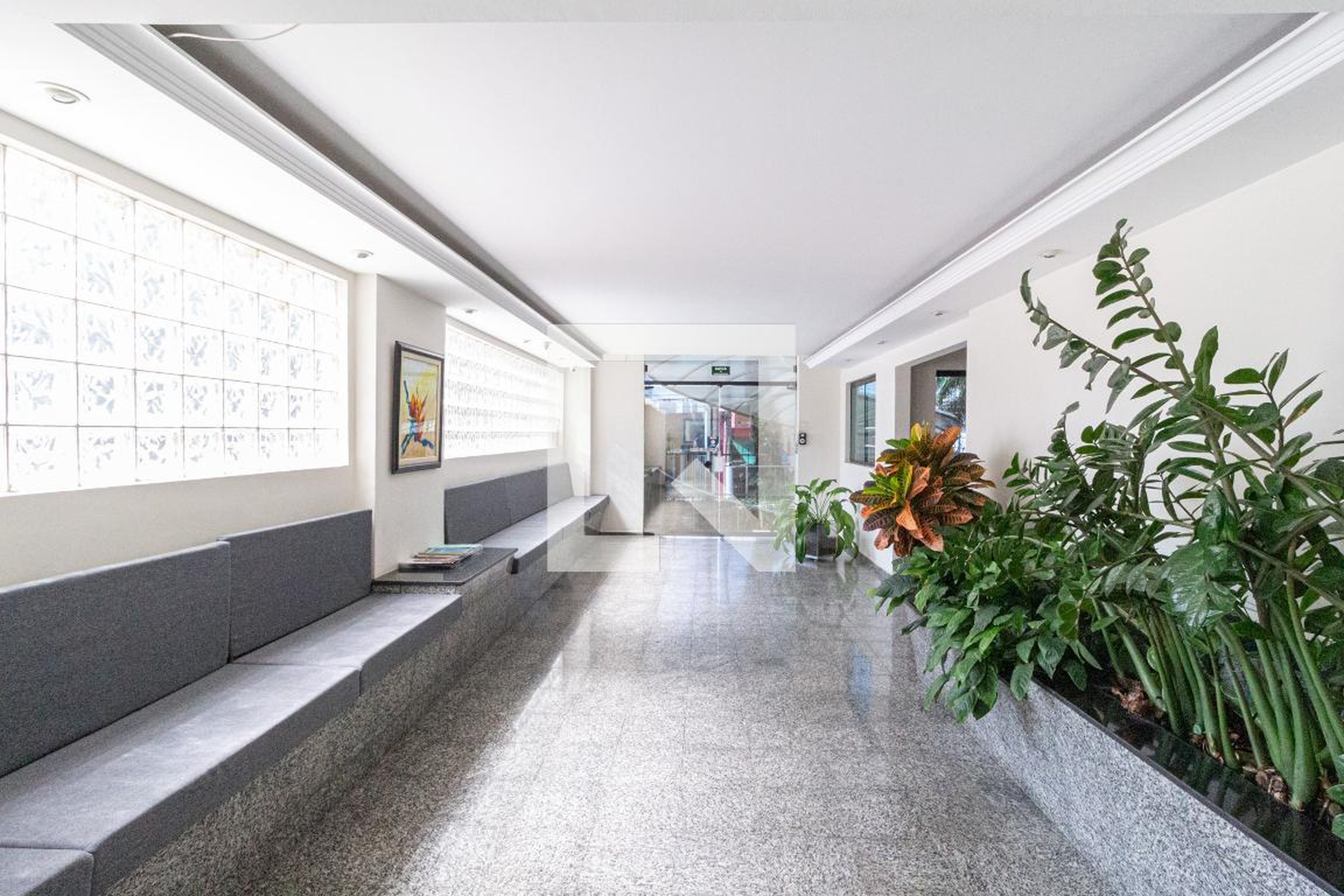 Hall de entrada - Alto das Colinas