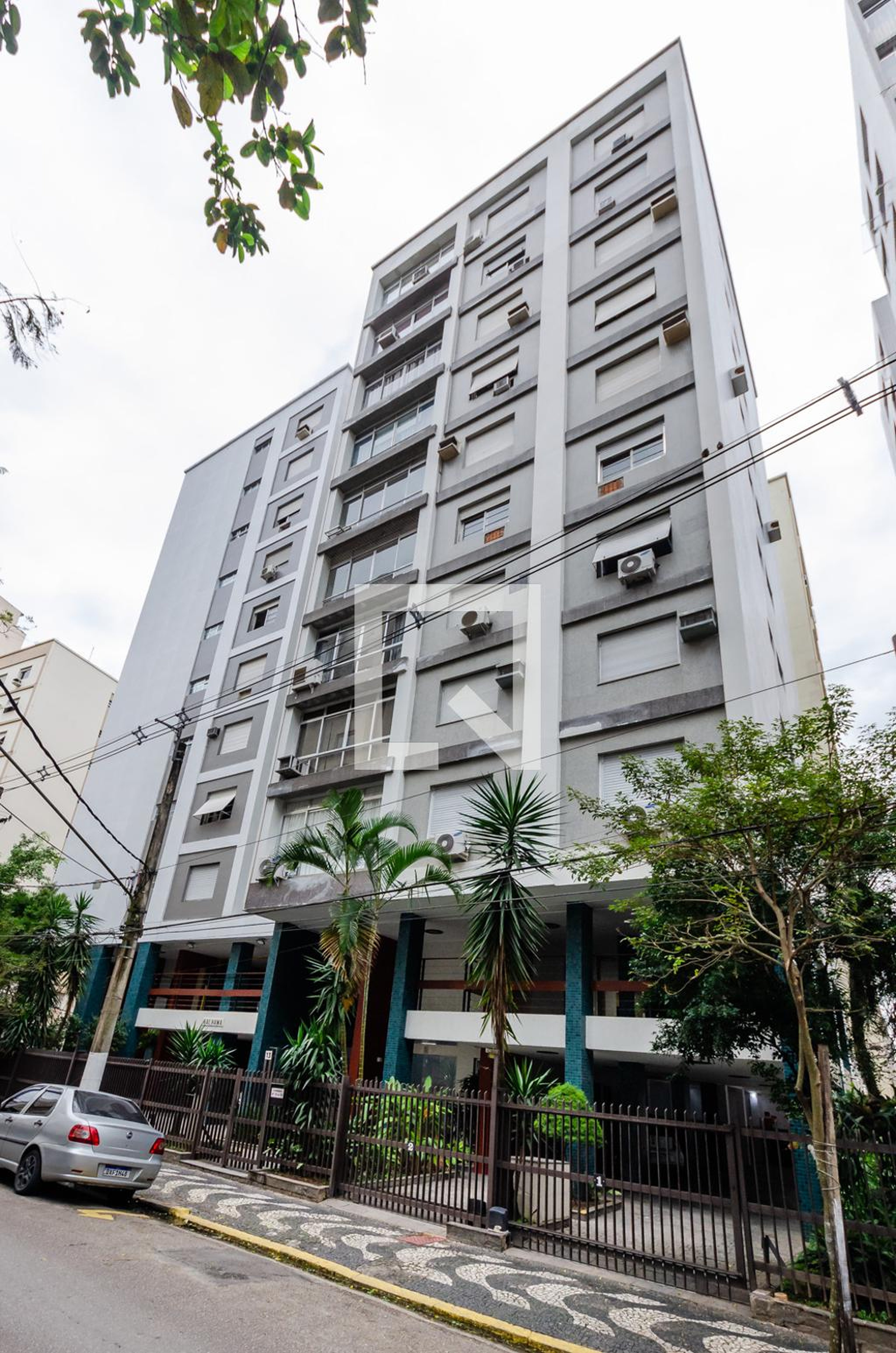 Fachada Condomínio em Rua Doutor Artur Porchat de Assis, 13