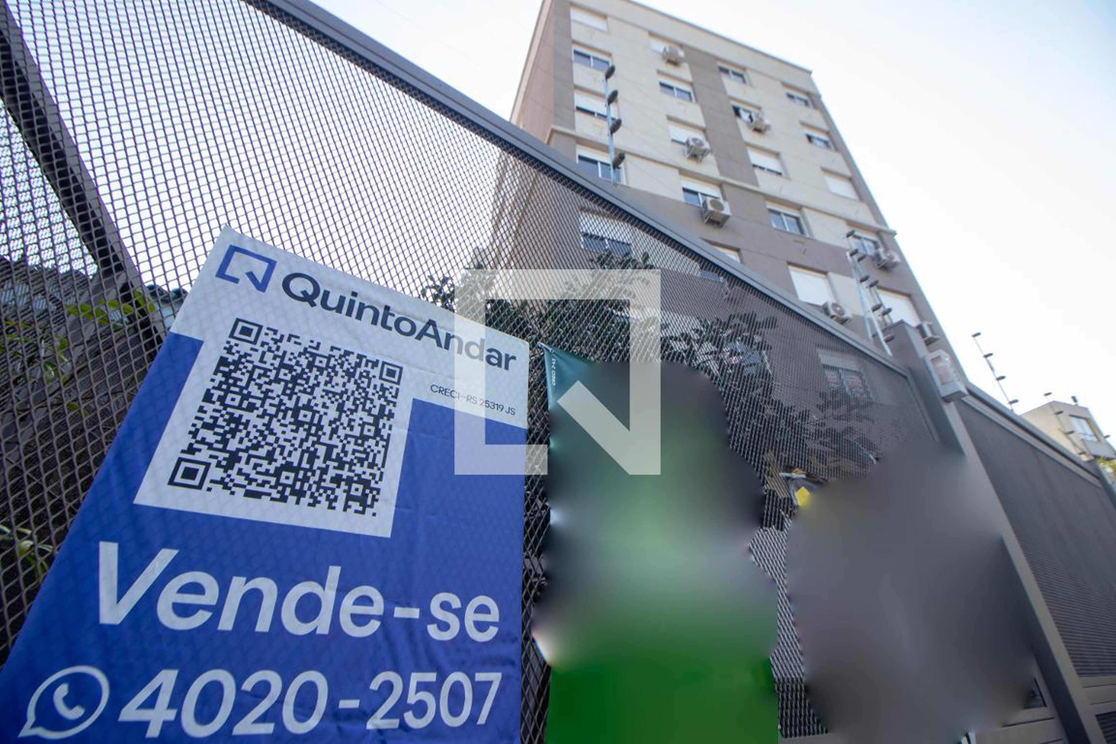 Fachada do Condomínio Condomínio James Joyce