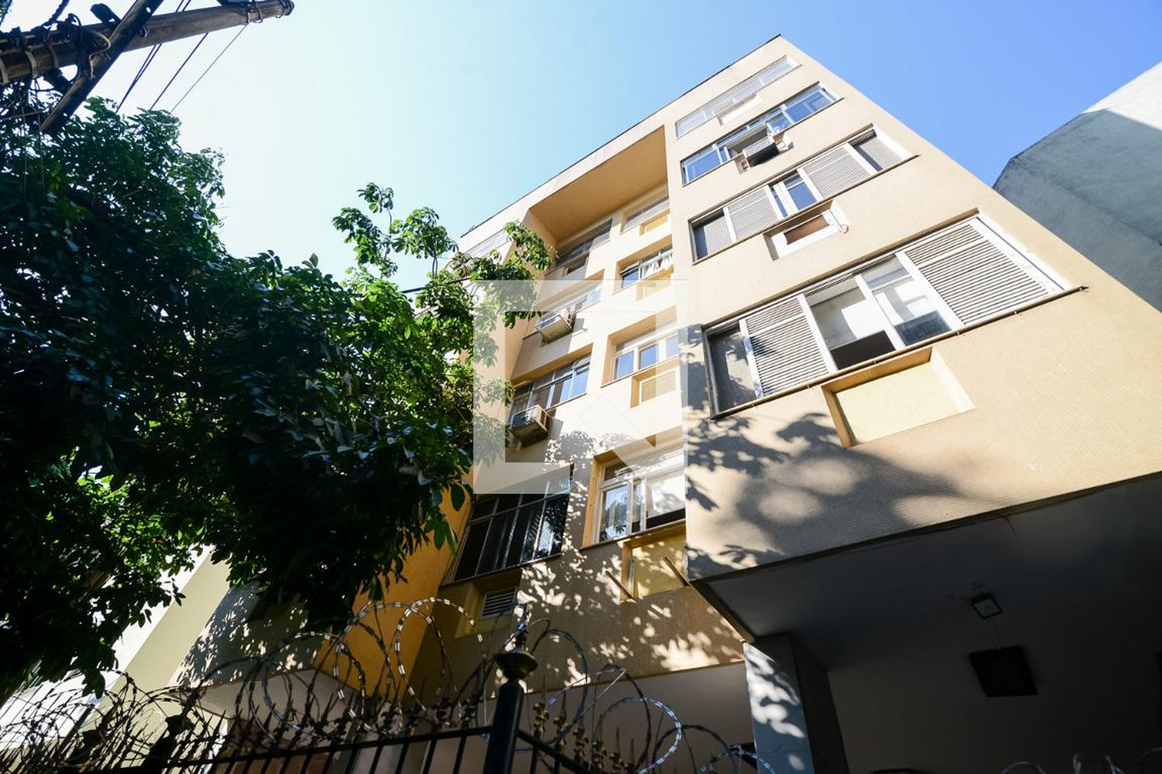 Fachada Edifício Carmem Mendonca