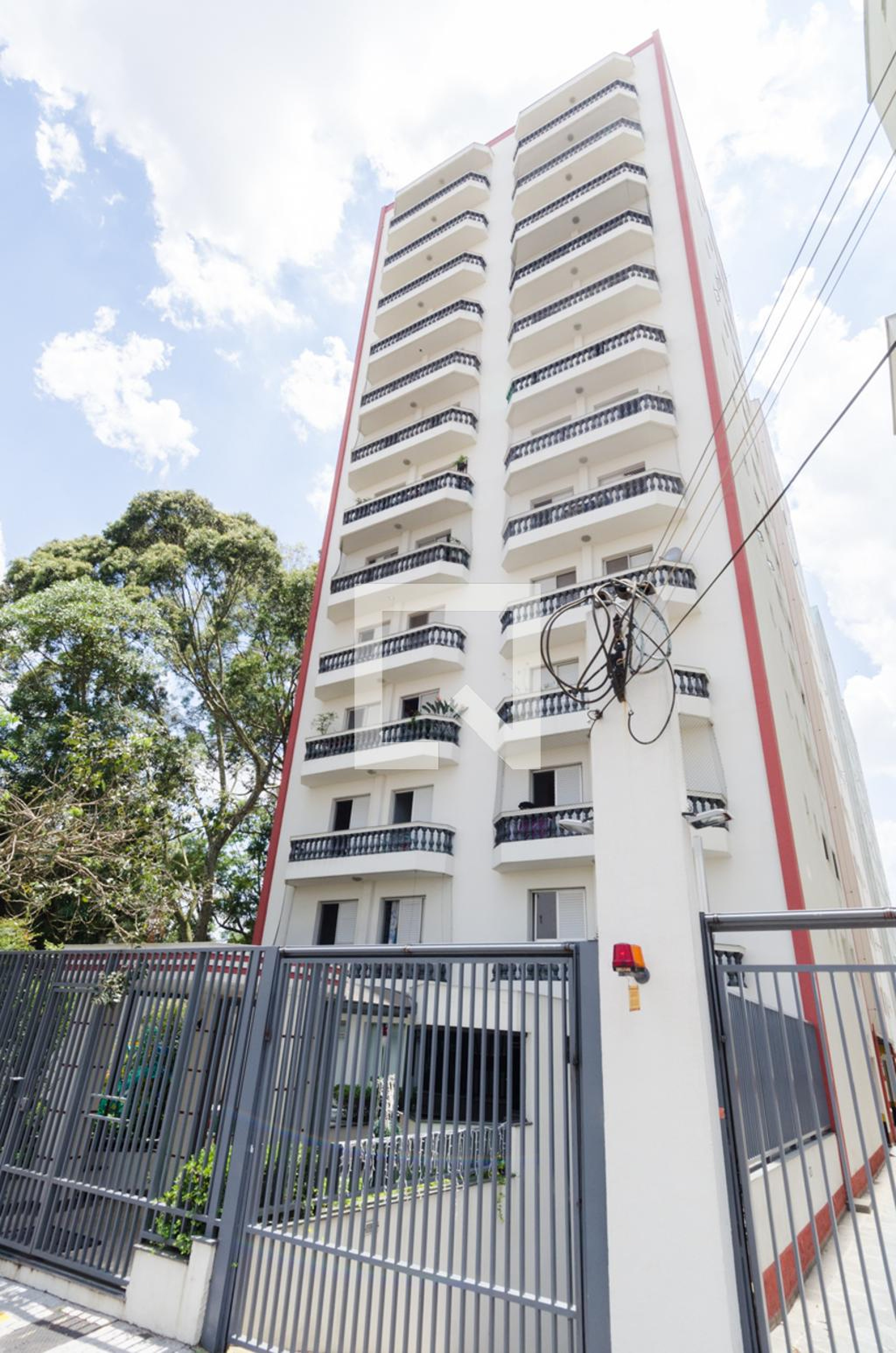 Fachada do Condomínio Edifício Leiria