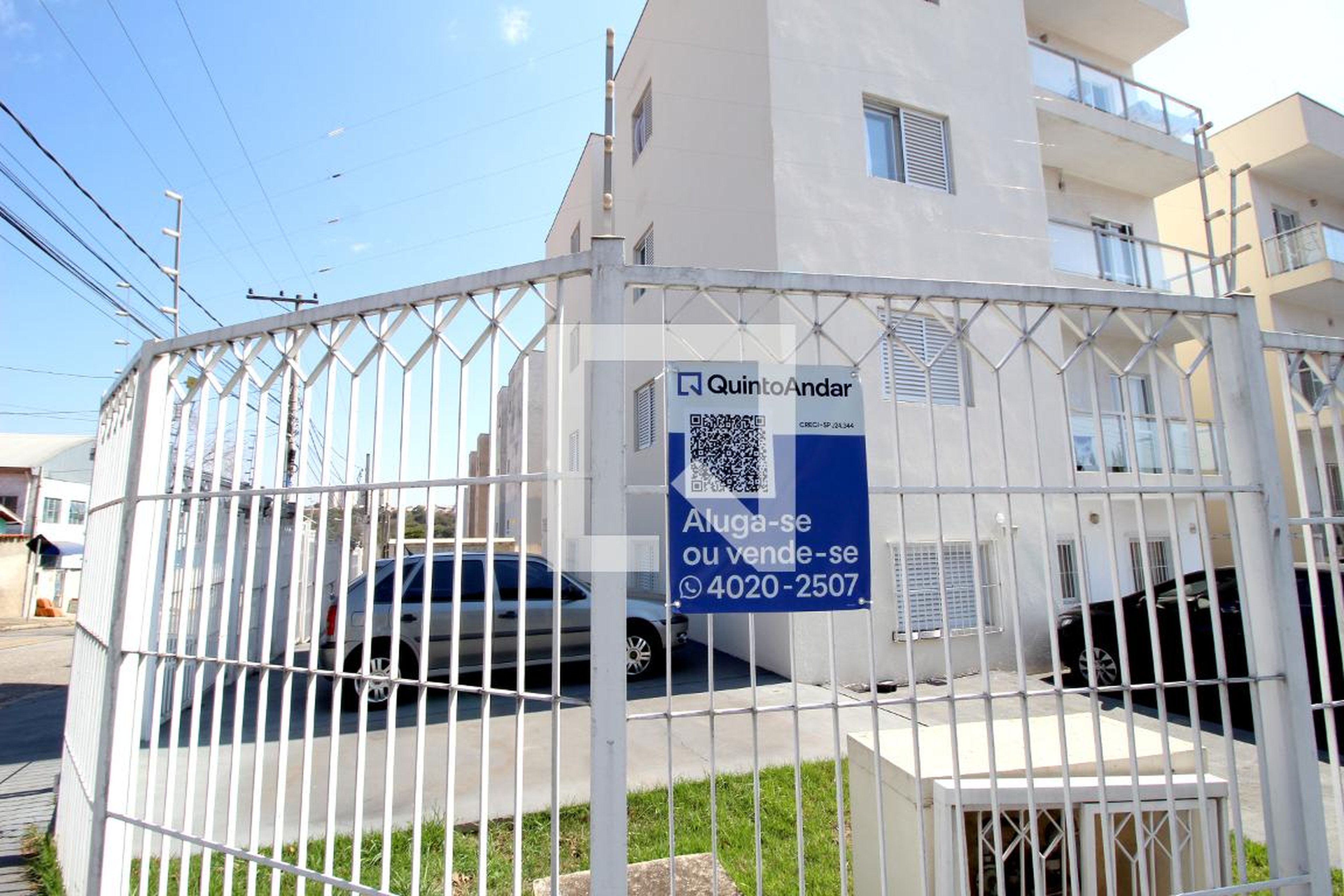 Fachada do Condomínio Edifício Atenas