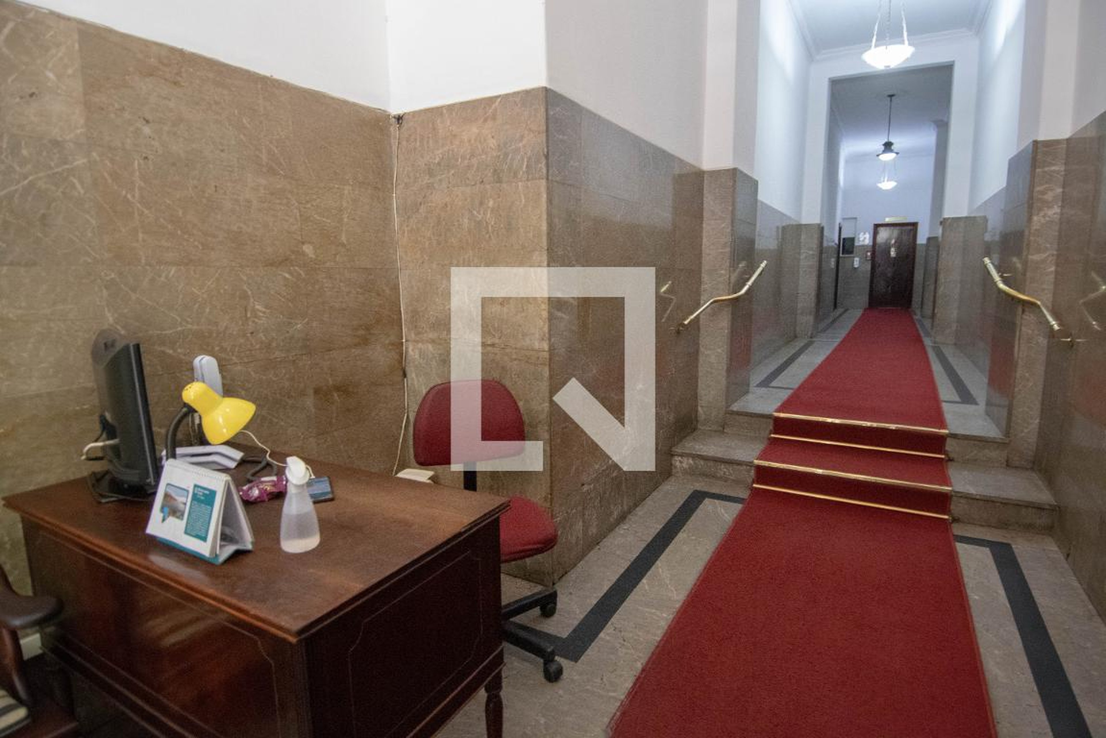 Entrada Condomínio em Avenida Nossa Senhora de Copacabana, 1122