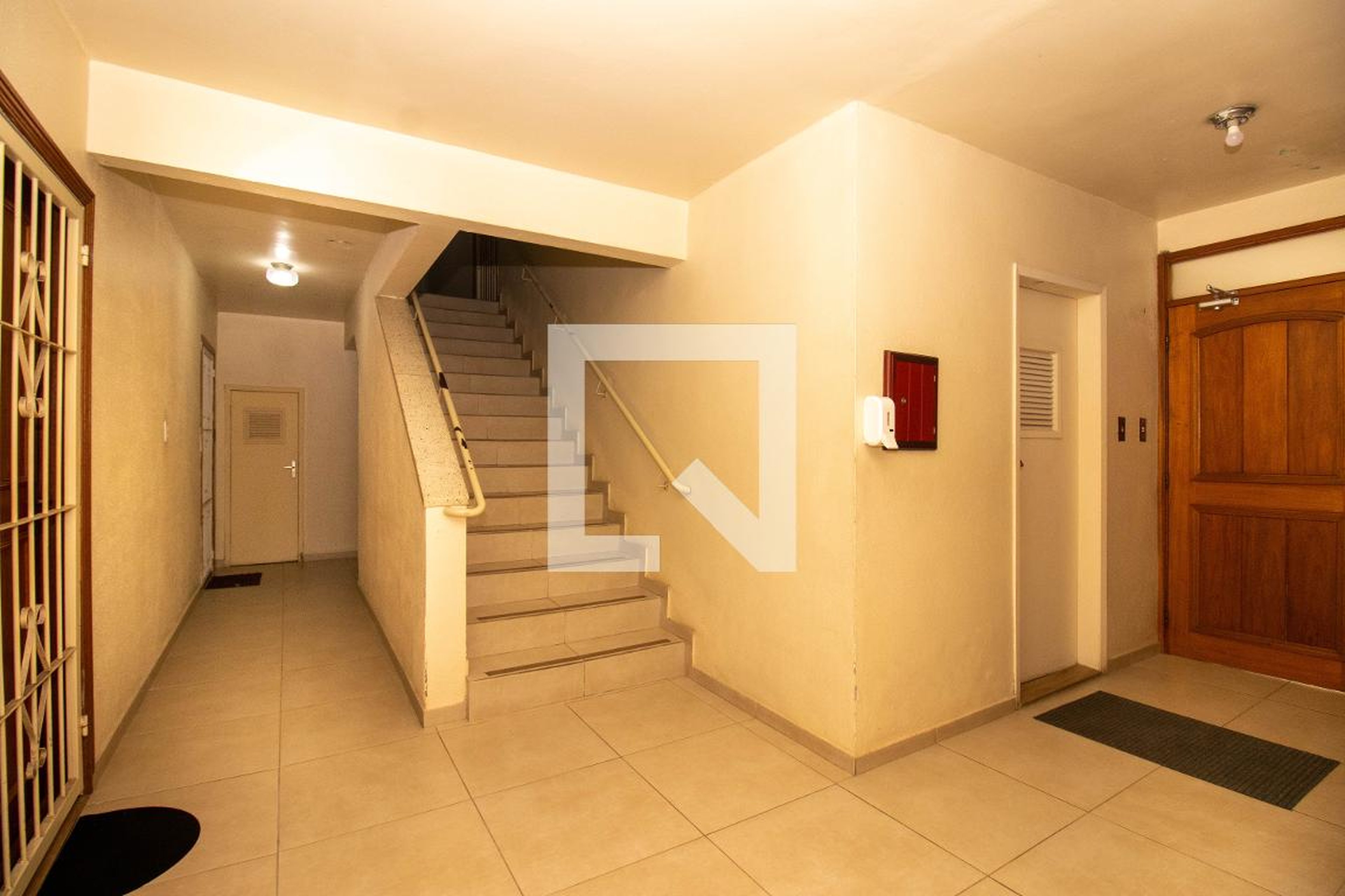 Hall de Entrada - Edifício Jardim de Paranaguá