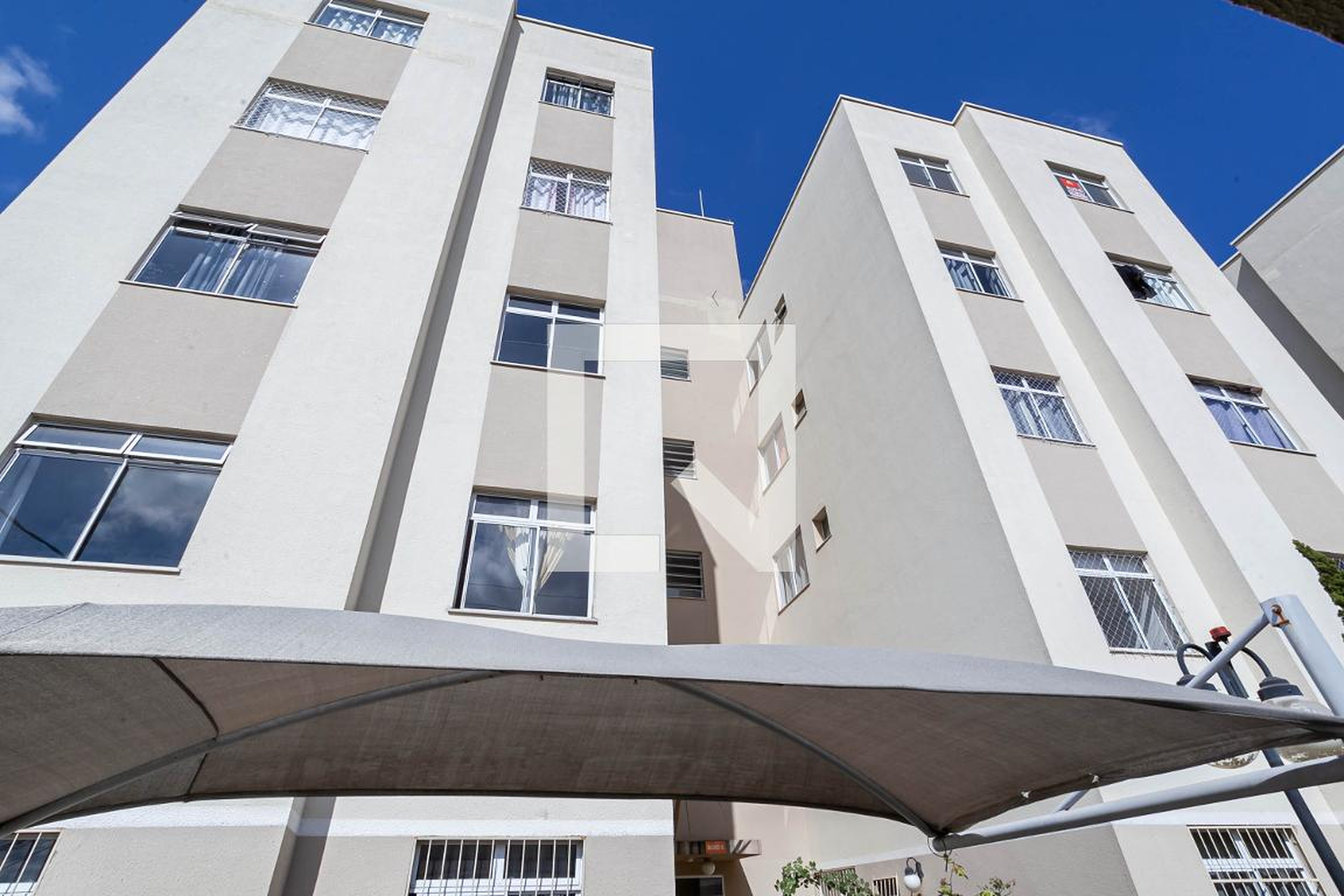 Fachada do prédio Condomínio Gardem Juliana