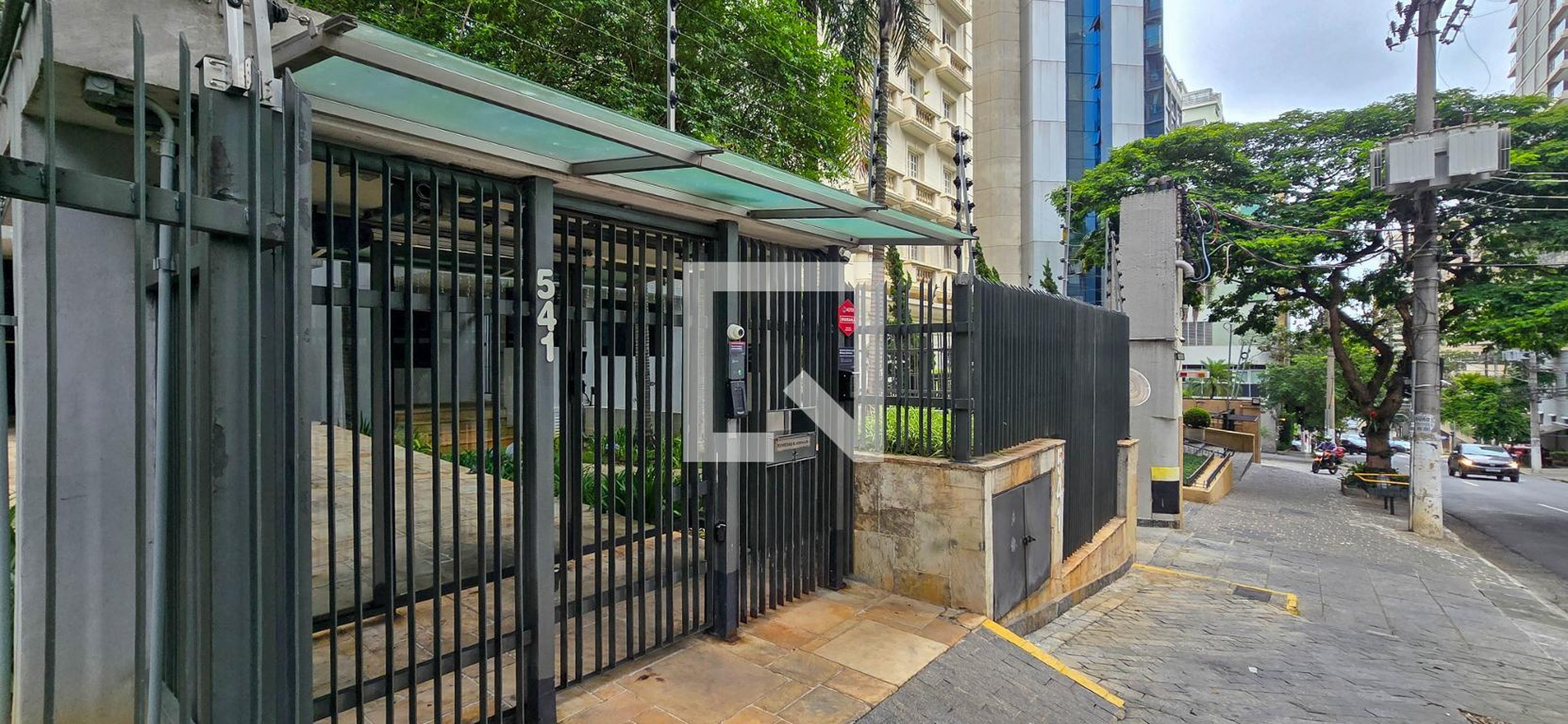 Fachada Condomínio Carlos Gomes