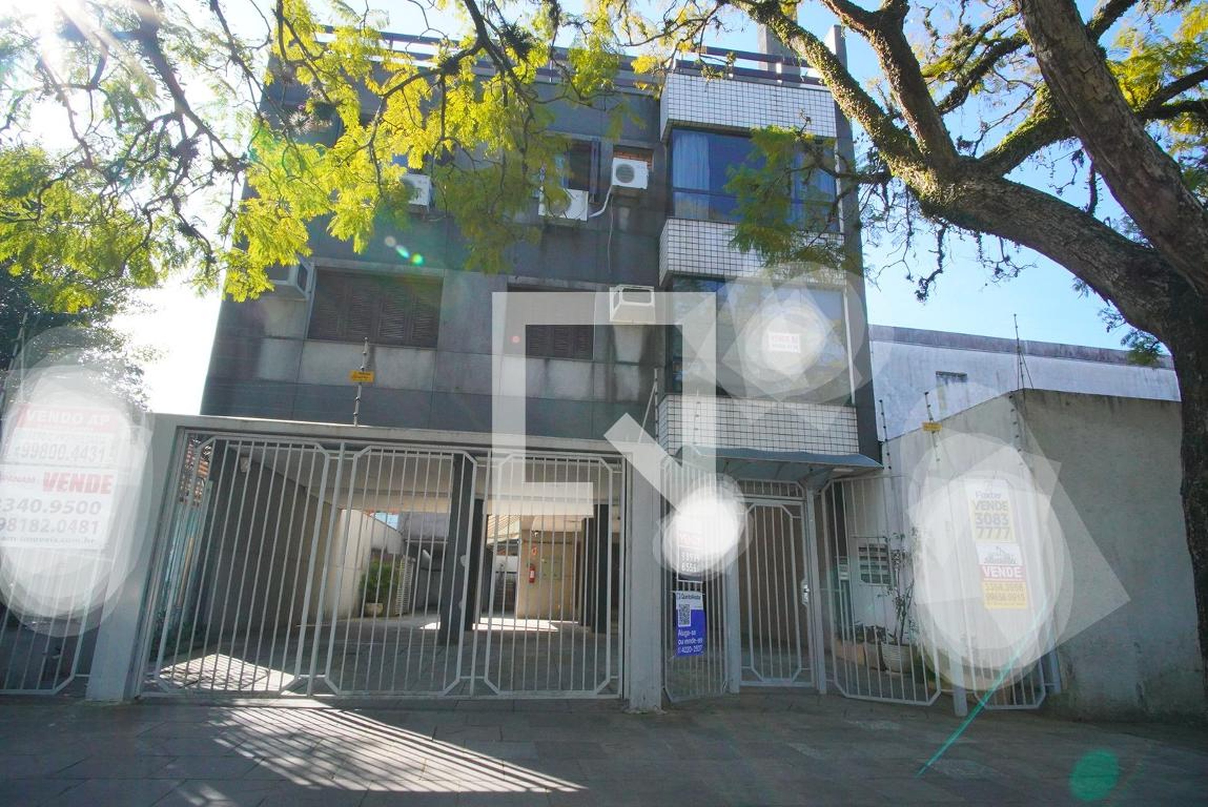 Fachada do Condomínio Edifício Solus