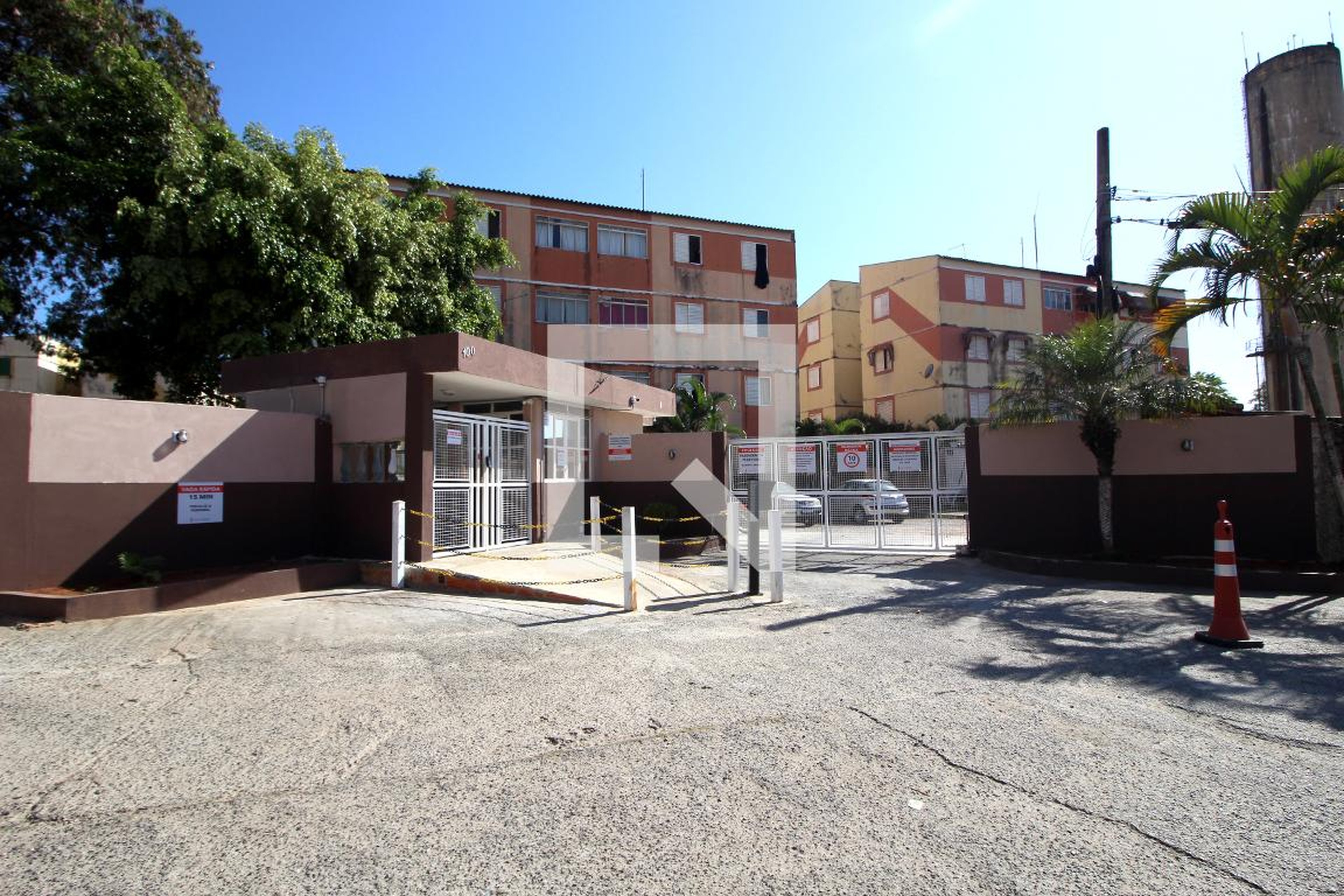 Fachada do Condomínio Residencial Parque dos Eucaliptos