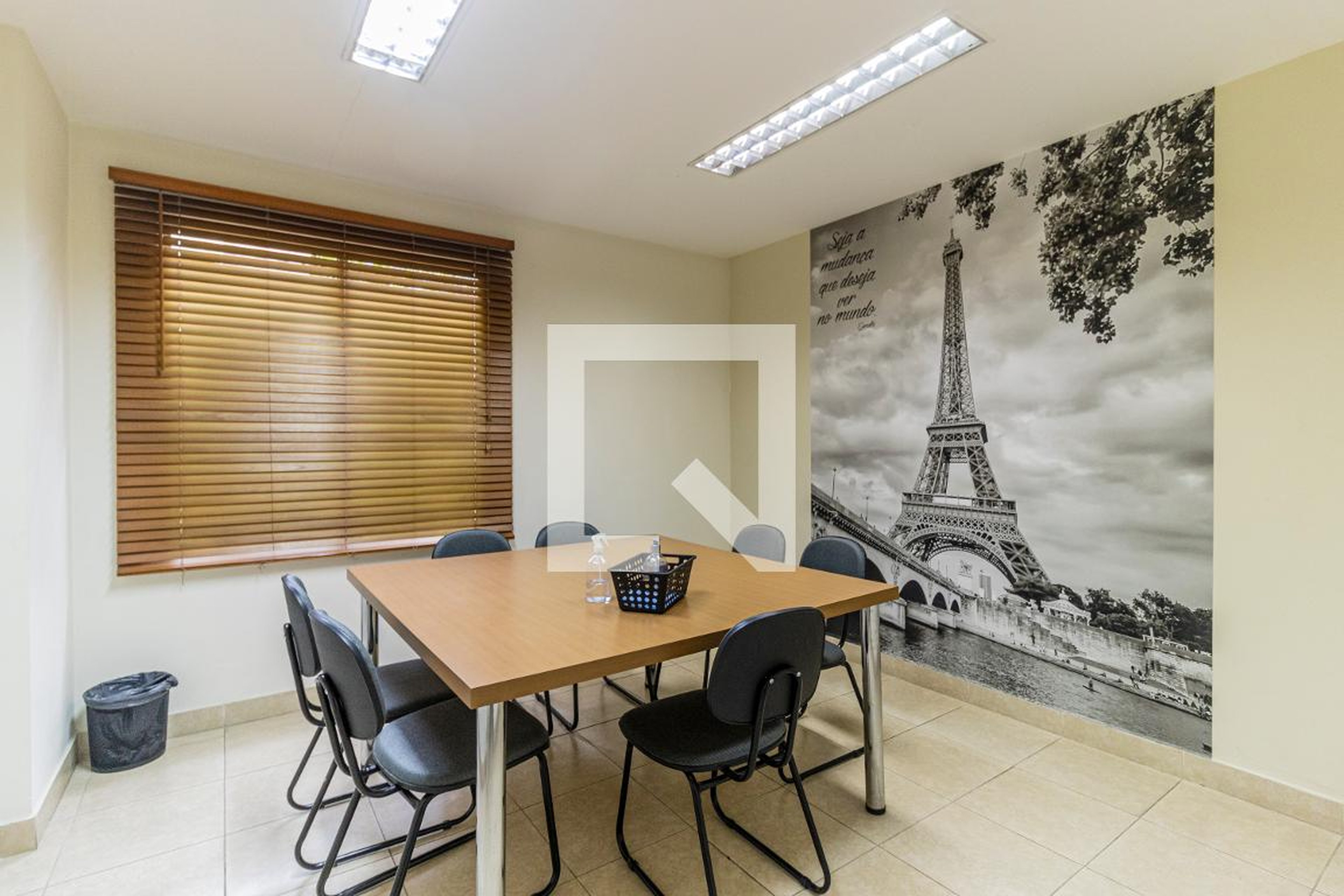 Sala de Reunião - Novo Centro Arouche