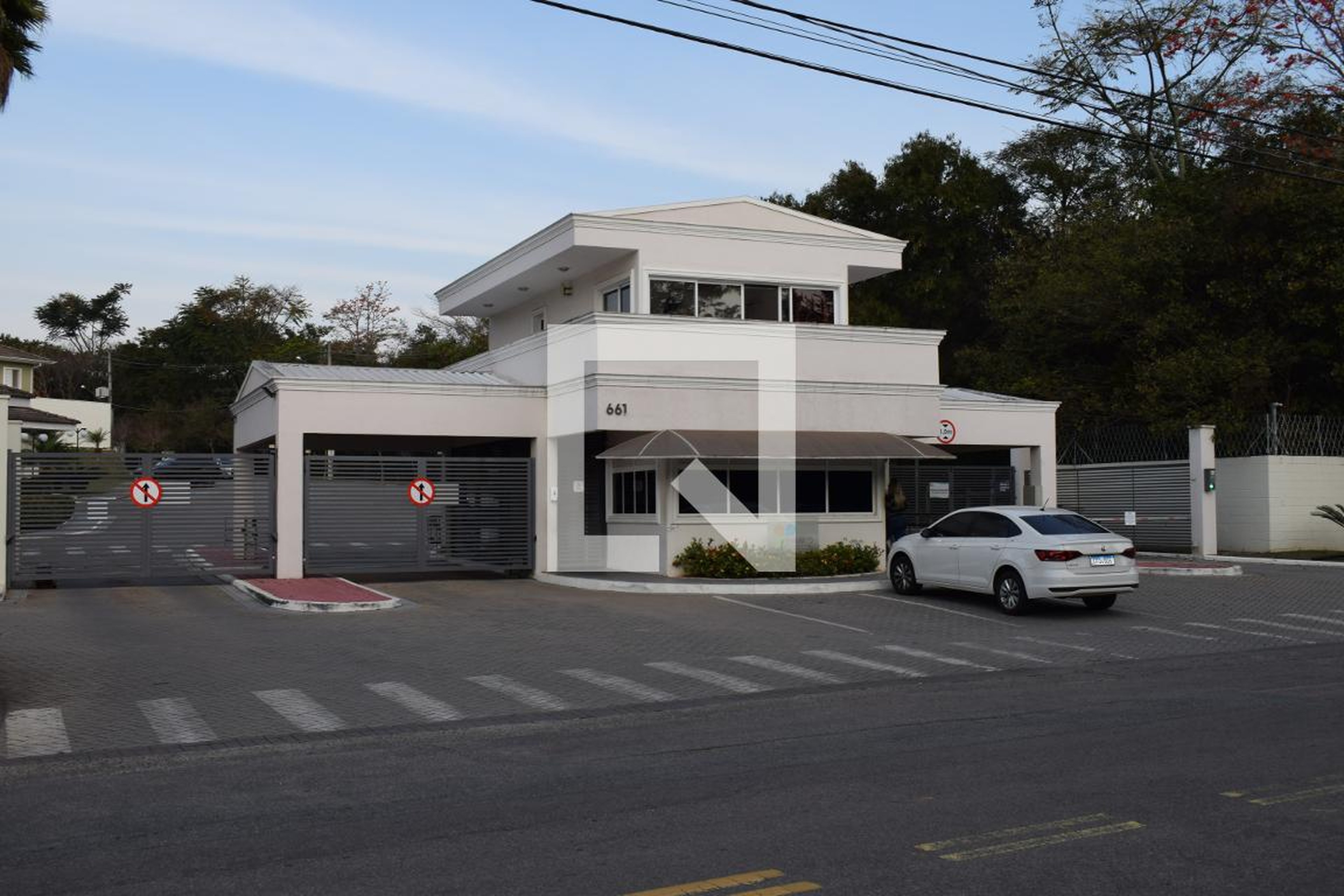Fachada do Condomínio Condomínio em Rua Elias José Cavalcanti, 668
