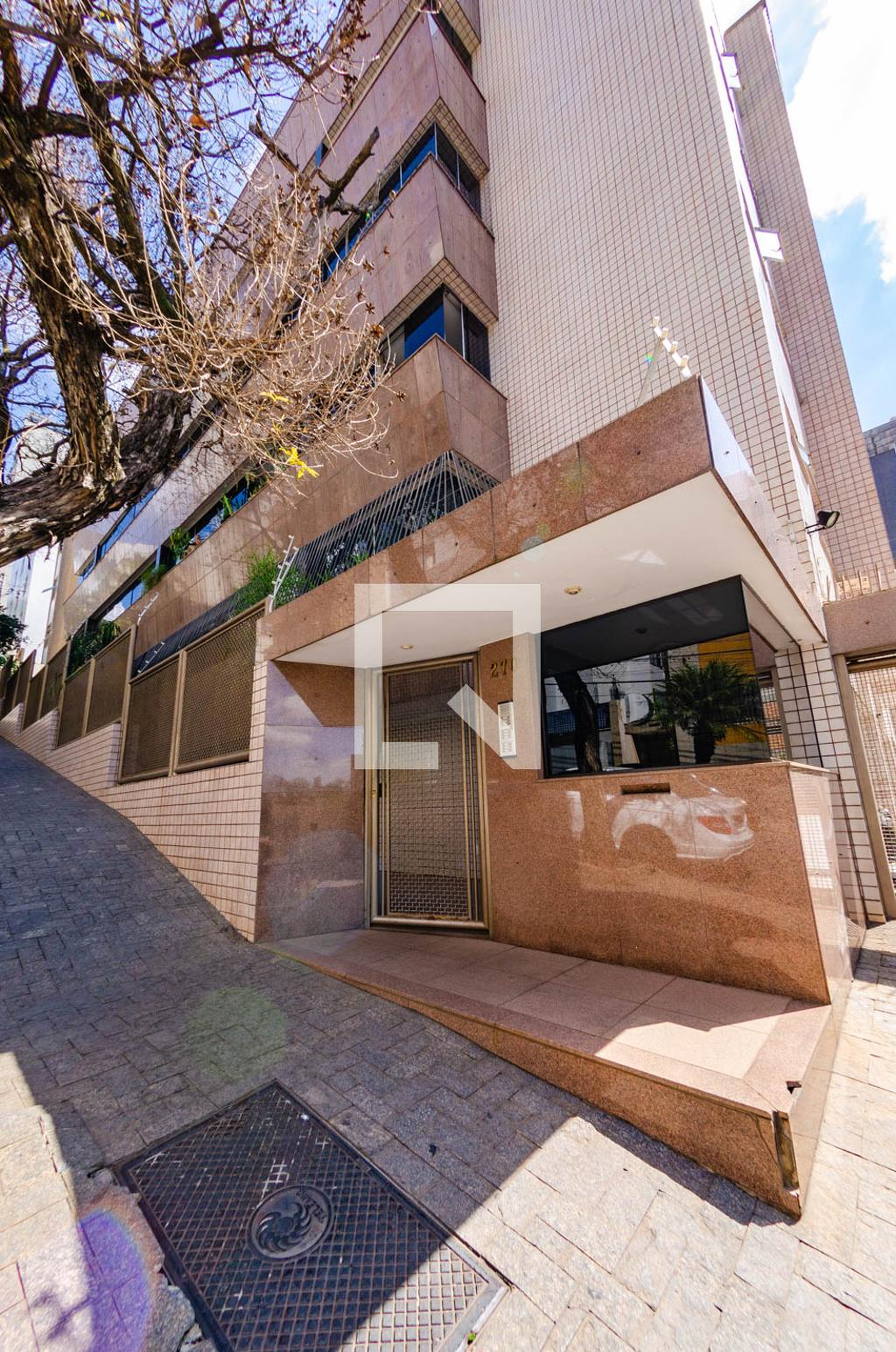 Fachada Edifício Saint Michel