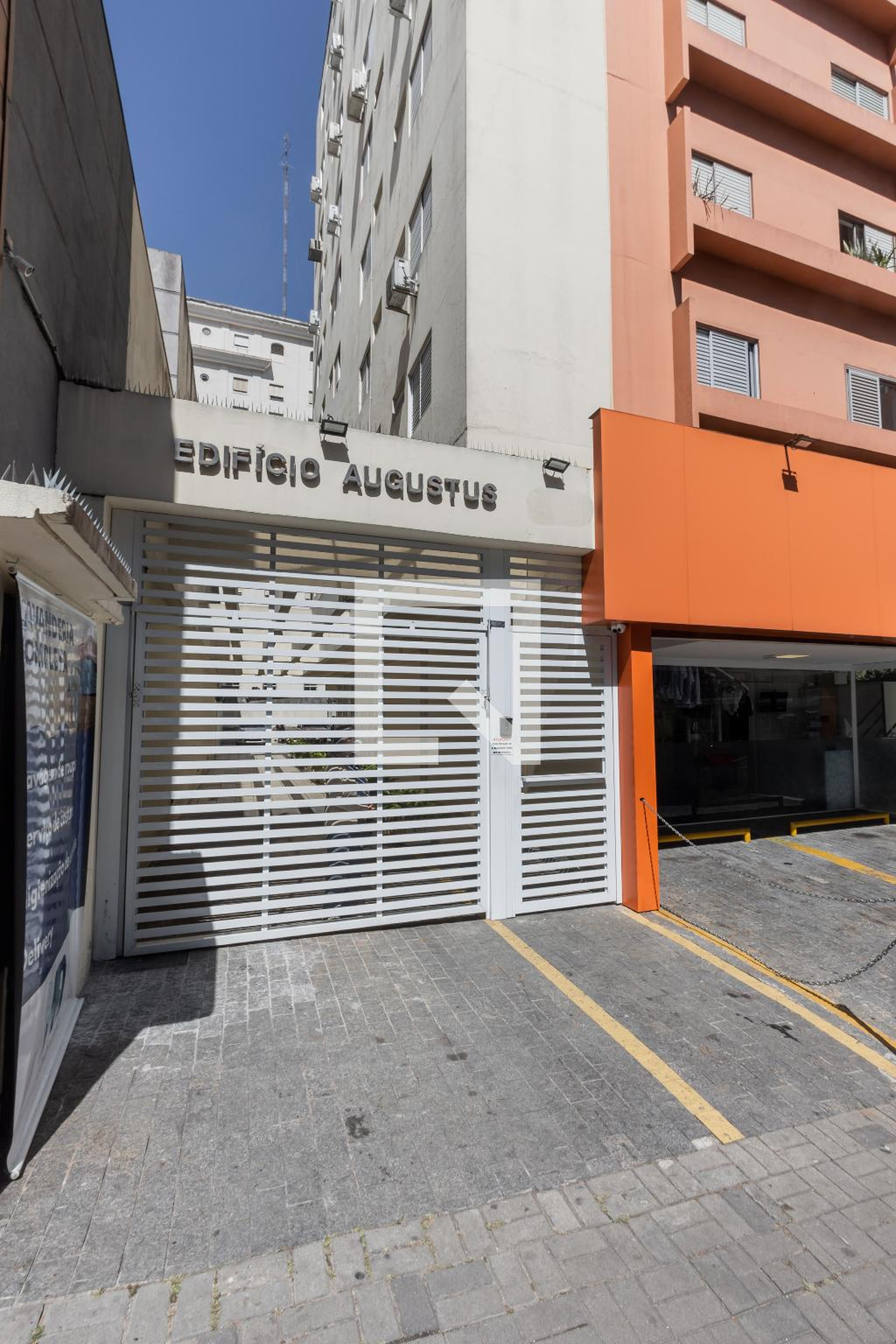 Fachada do Condomínio Edifício Augustus