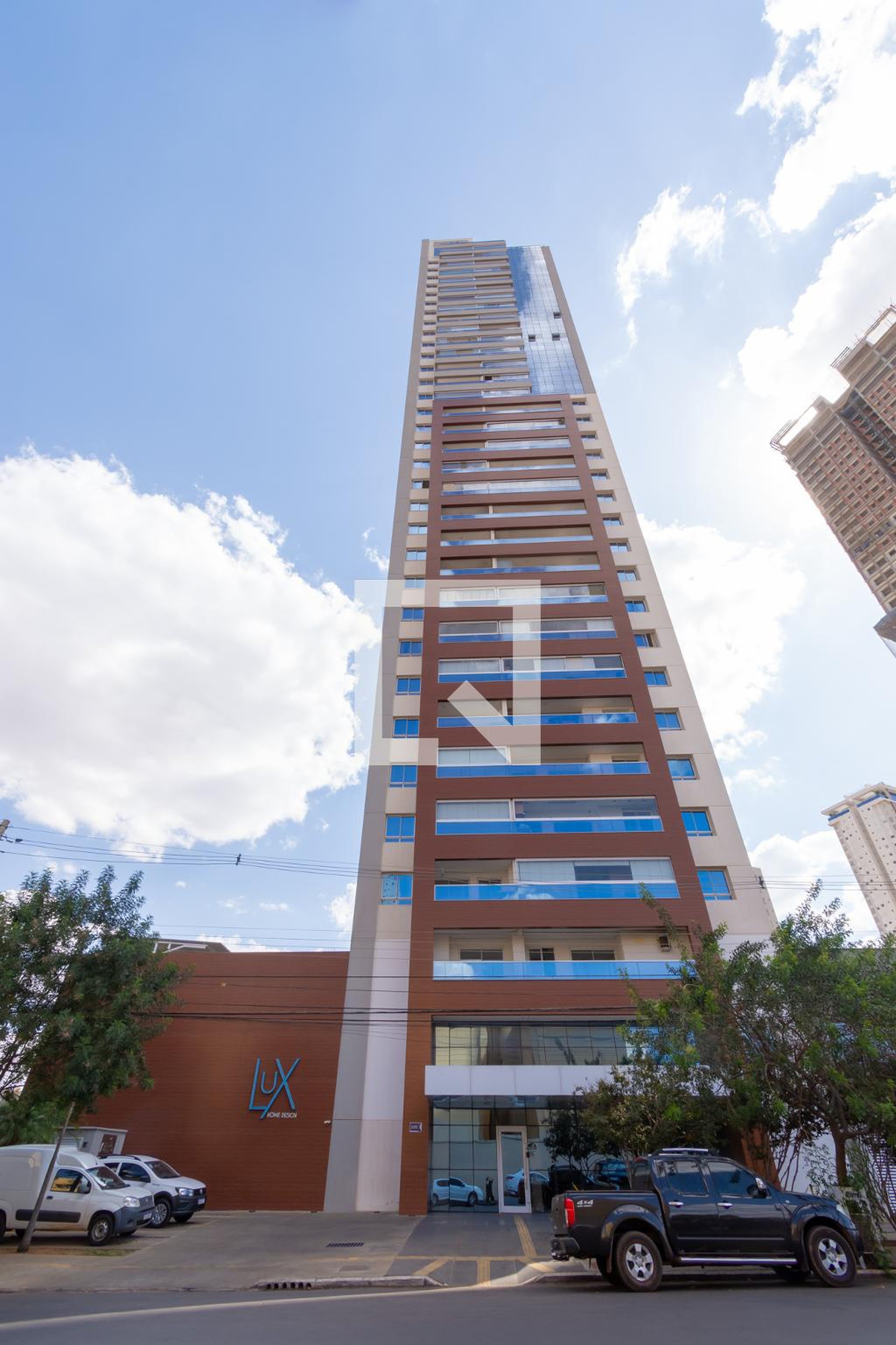 Fachada do Prédio Condomínio Lux Home Design
