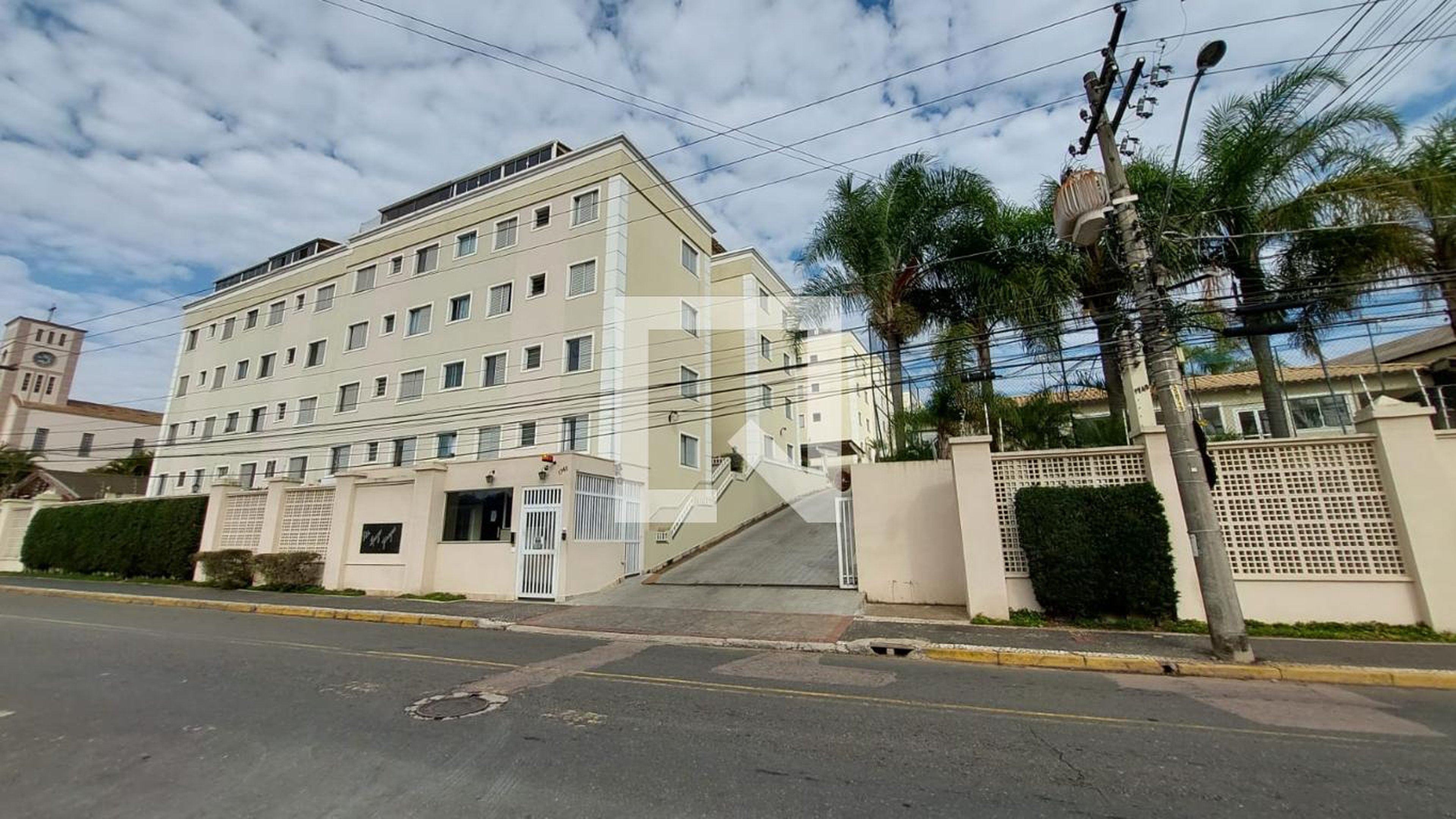 Fachada do Condomínio Condomínio Spazio Jaraguá