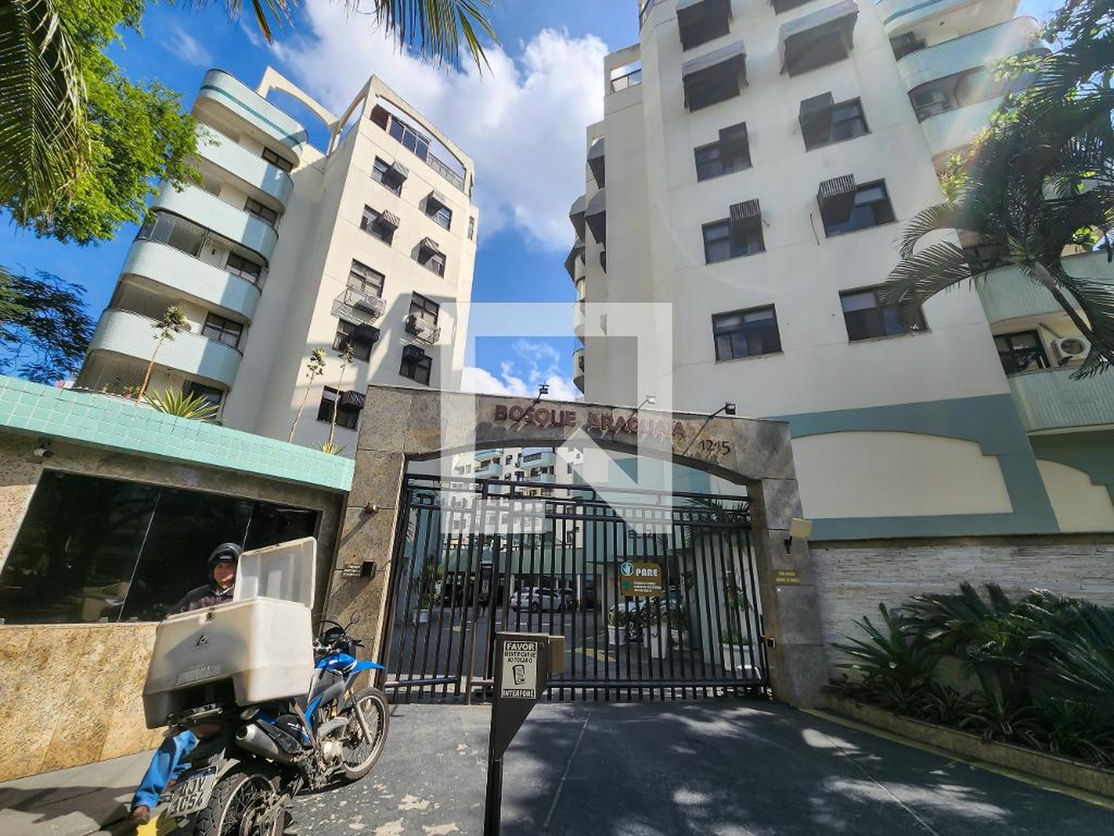 Fachada do Condomínio Condomínio Bosque Araguaia