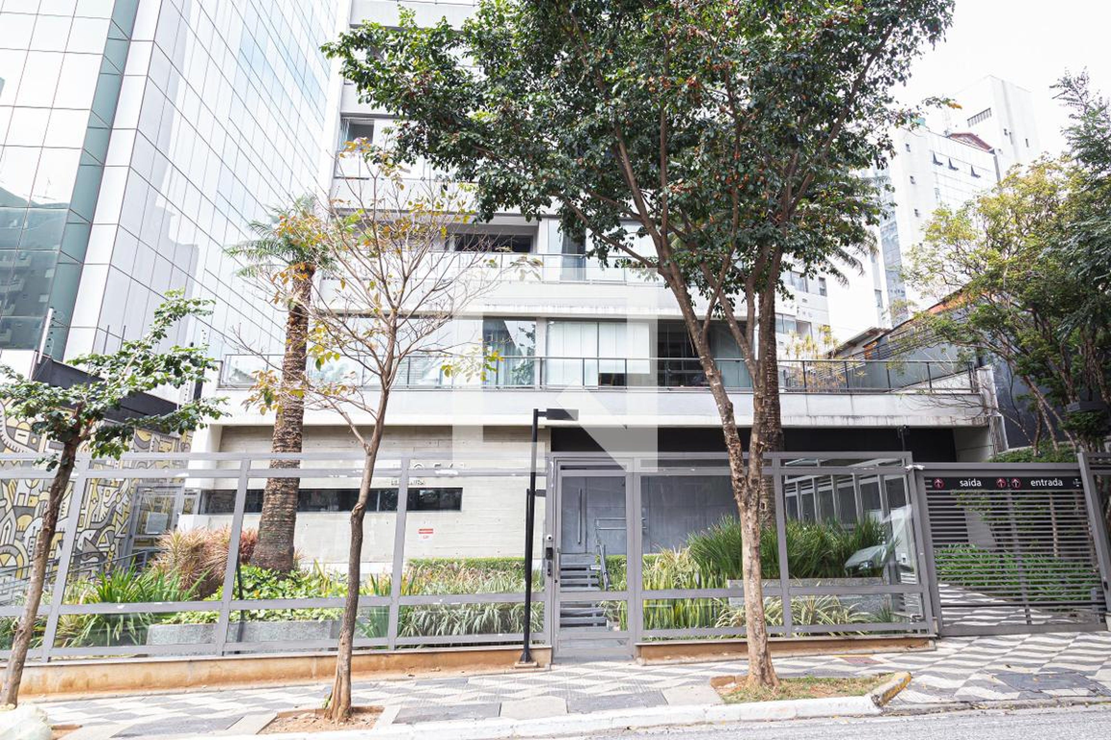 Fachada do Condomínio Condomínio BC