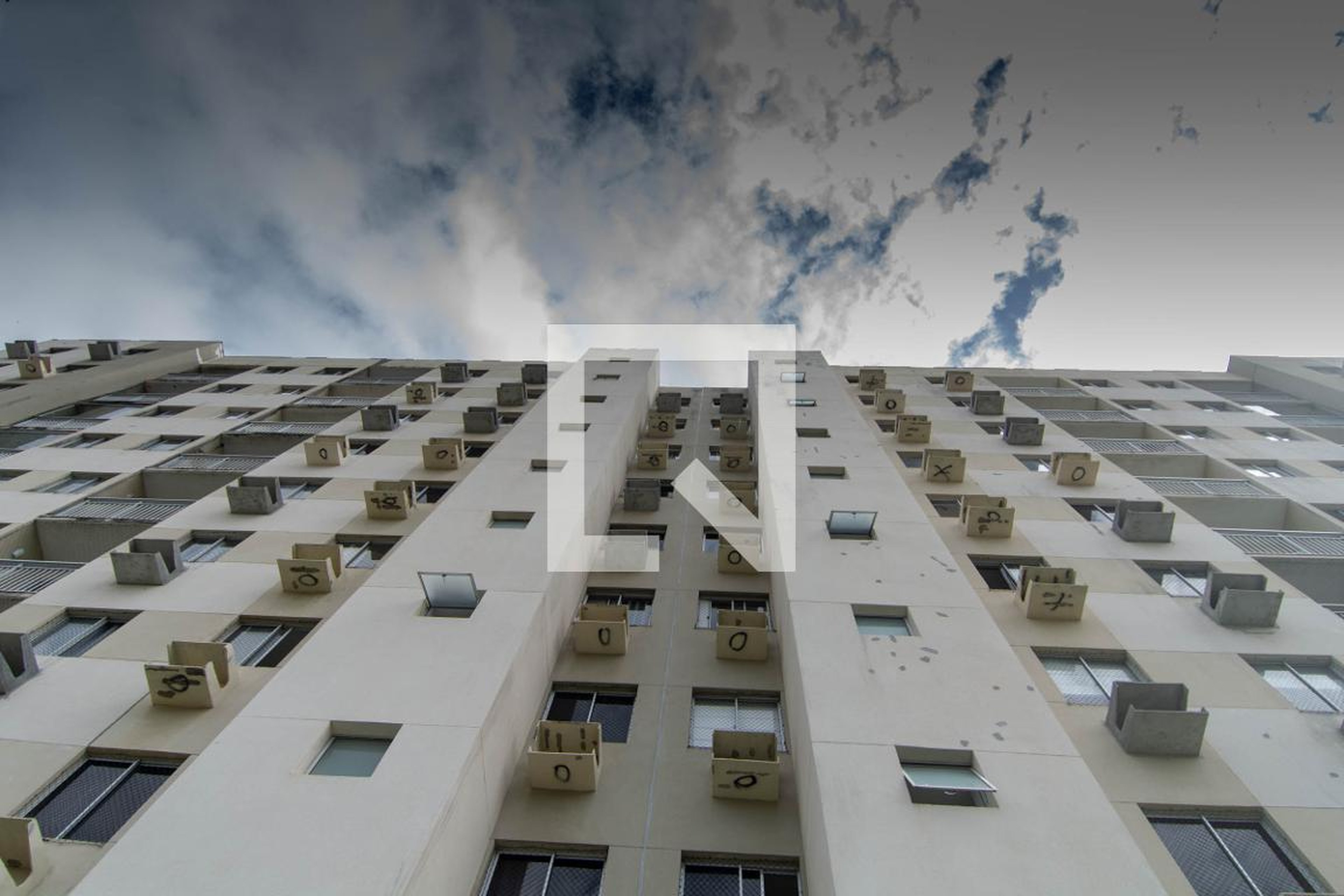 Fachada do Prédio Condomínio Itapuã Parque