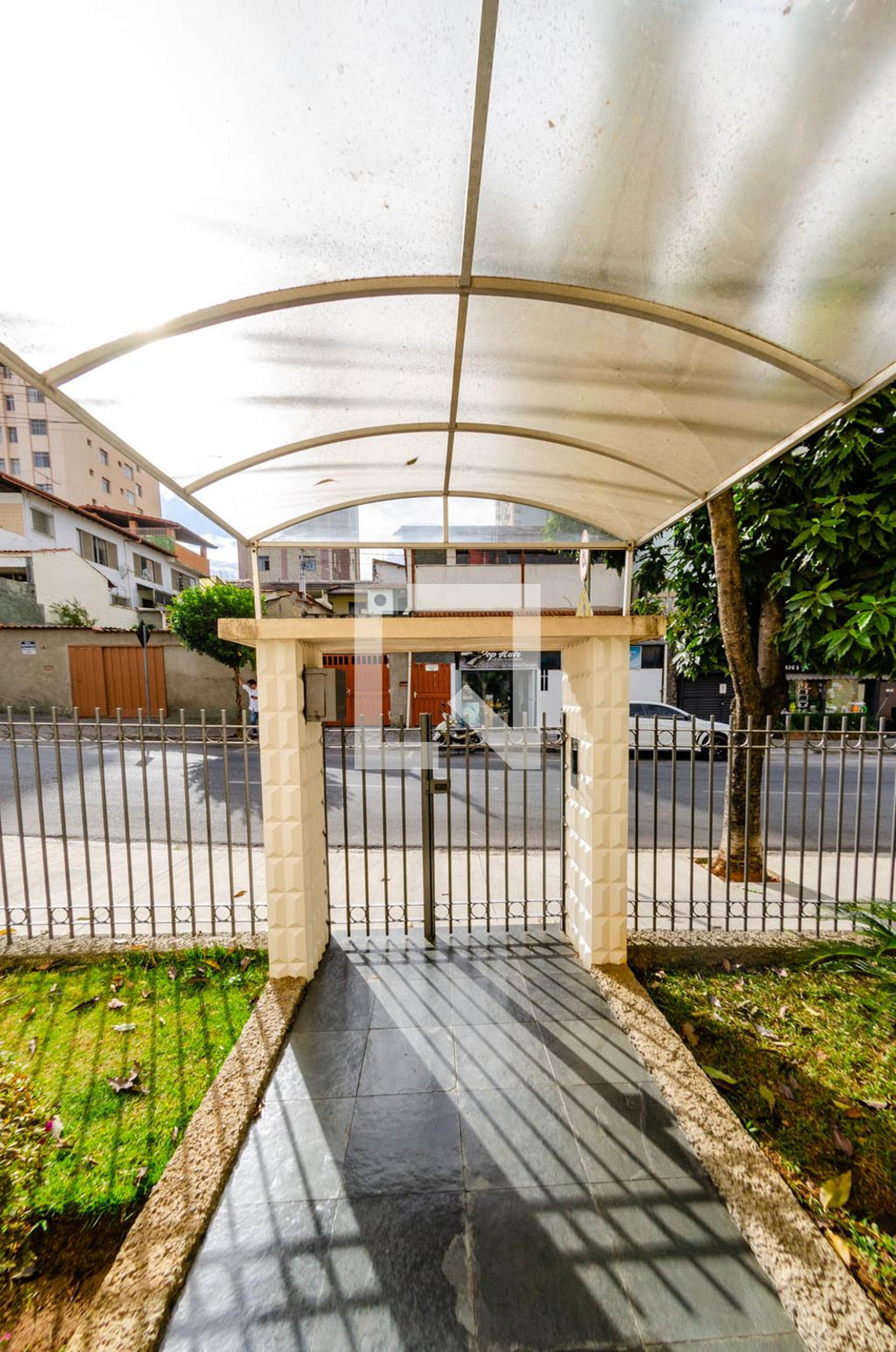 Entrada - Edifício Geraldo Miguel