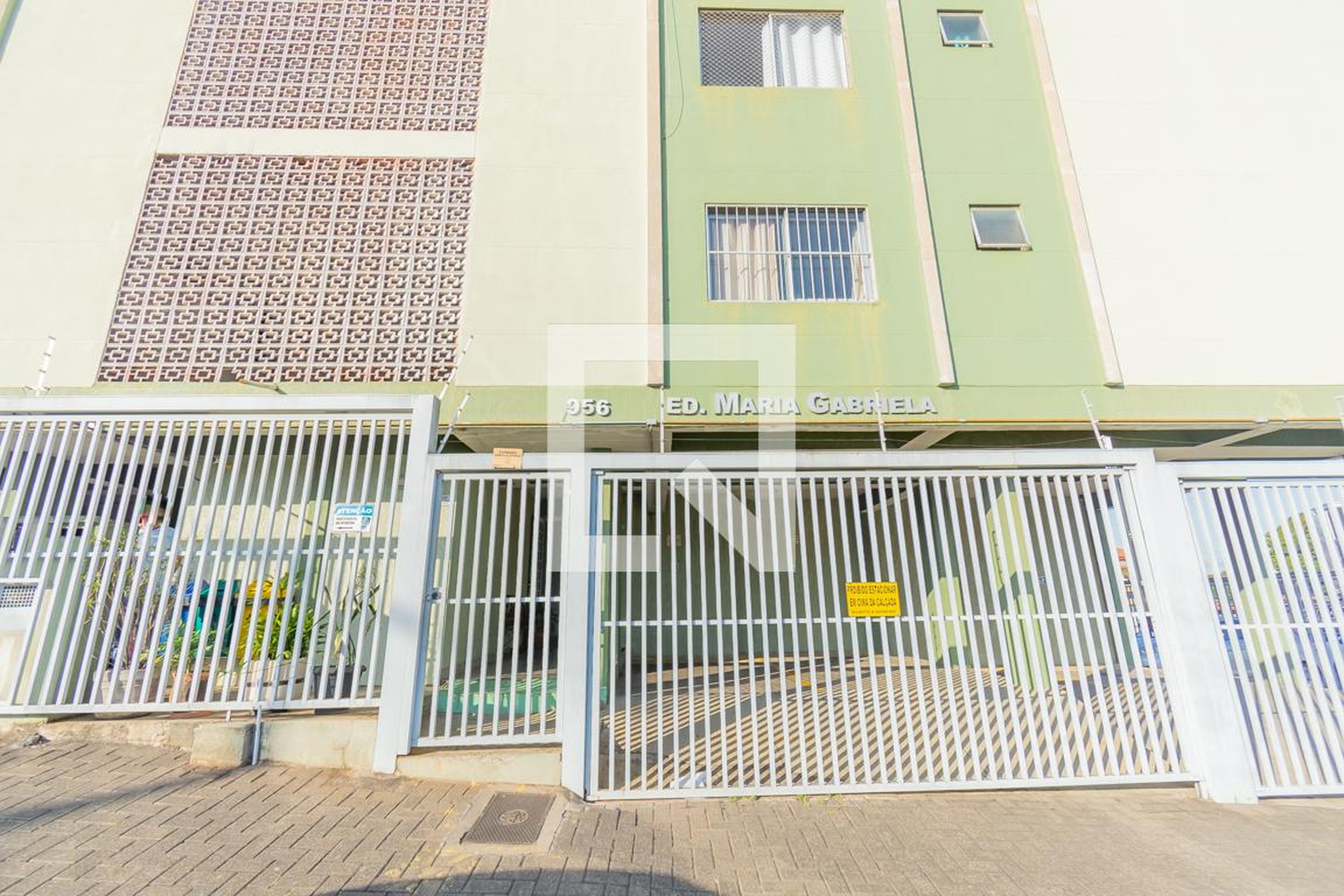 Fachada do Condomínio Condomínio Maria Gabriela