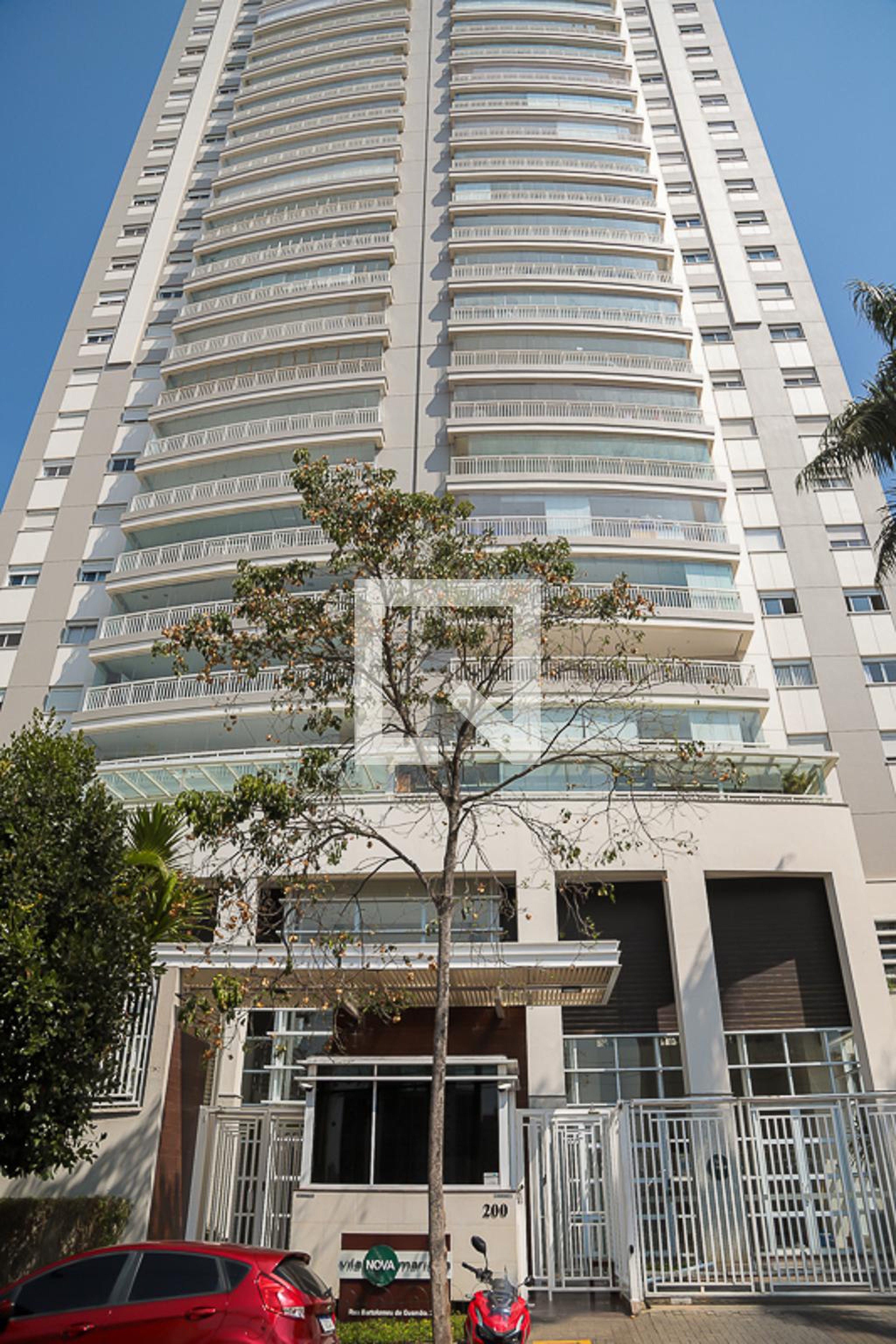 Fachada do Condomínio Condomínio Vila Nova Mariana