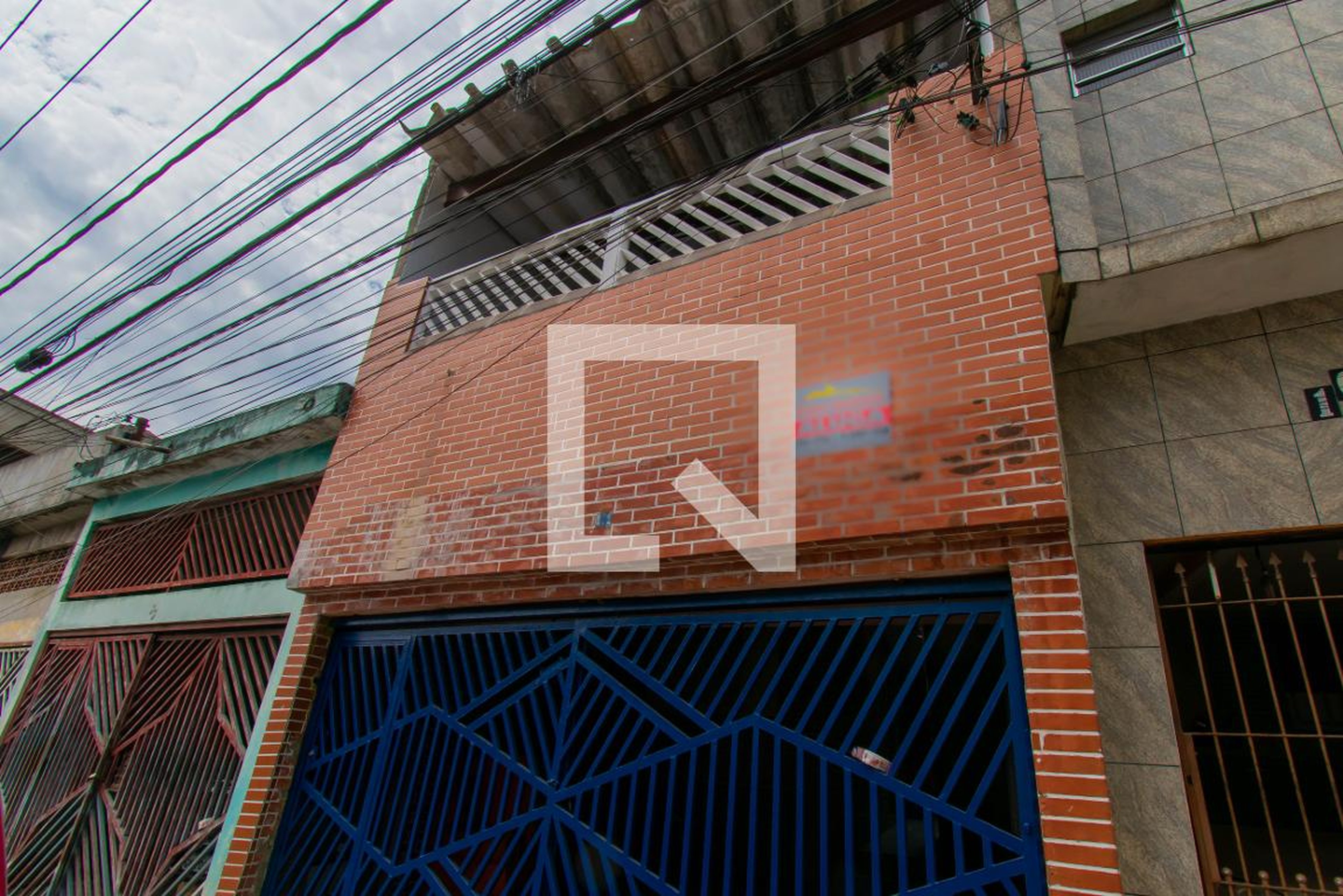 Fachada Condomínio em Rua Antônio João dos Santos, 101