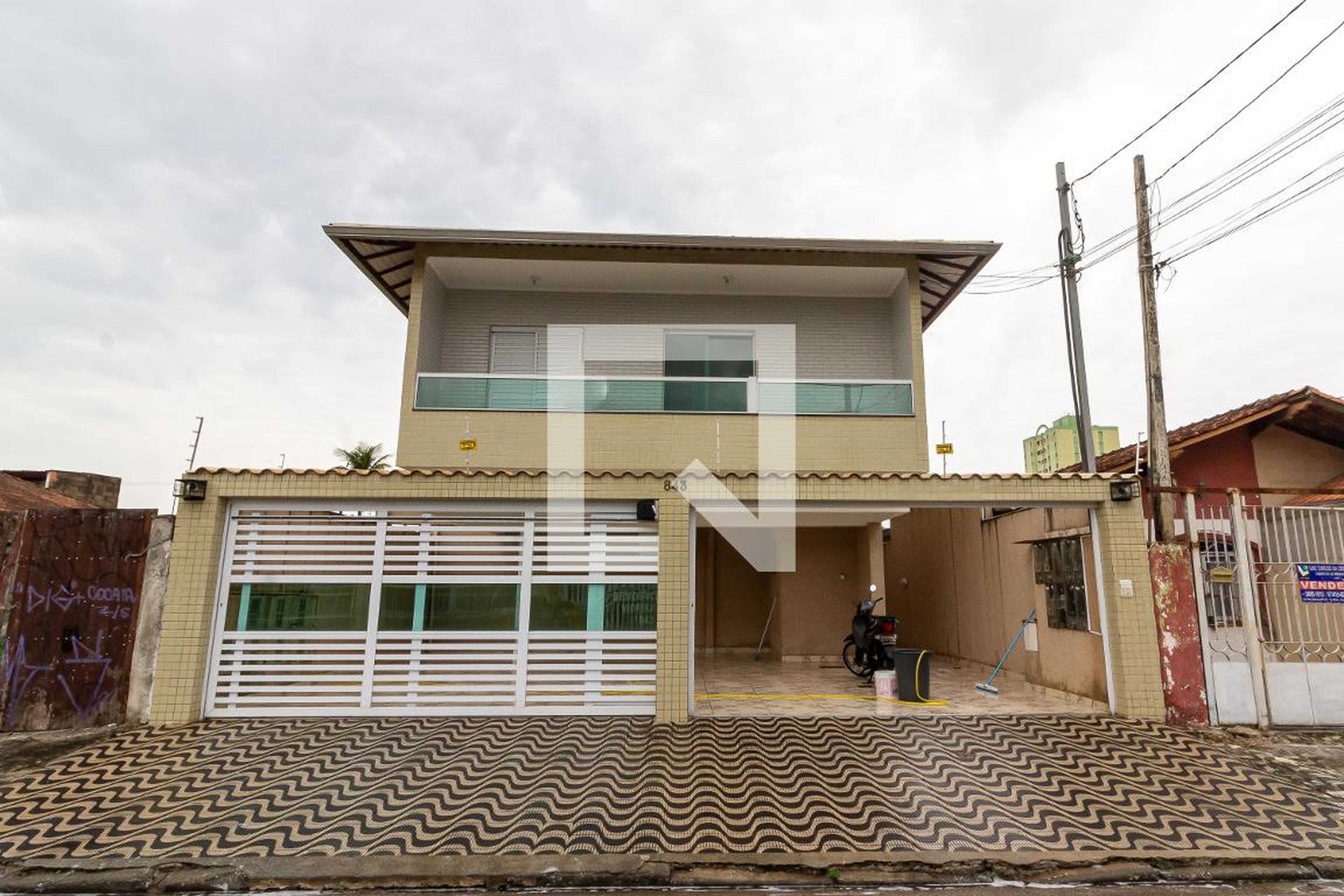 Fachada do condomínio Condomínio em Rua Aldo Coli, 843