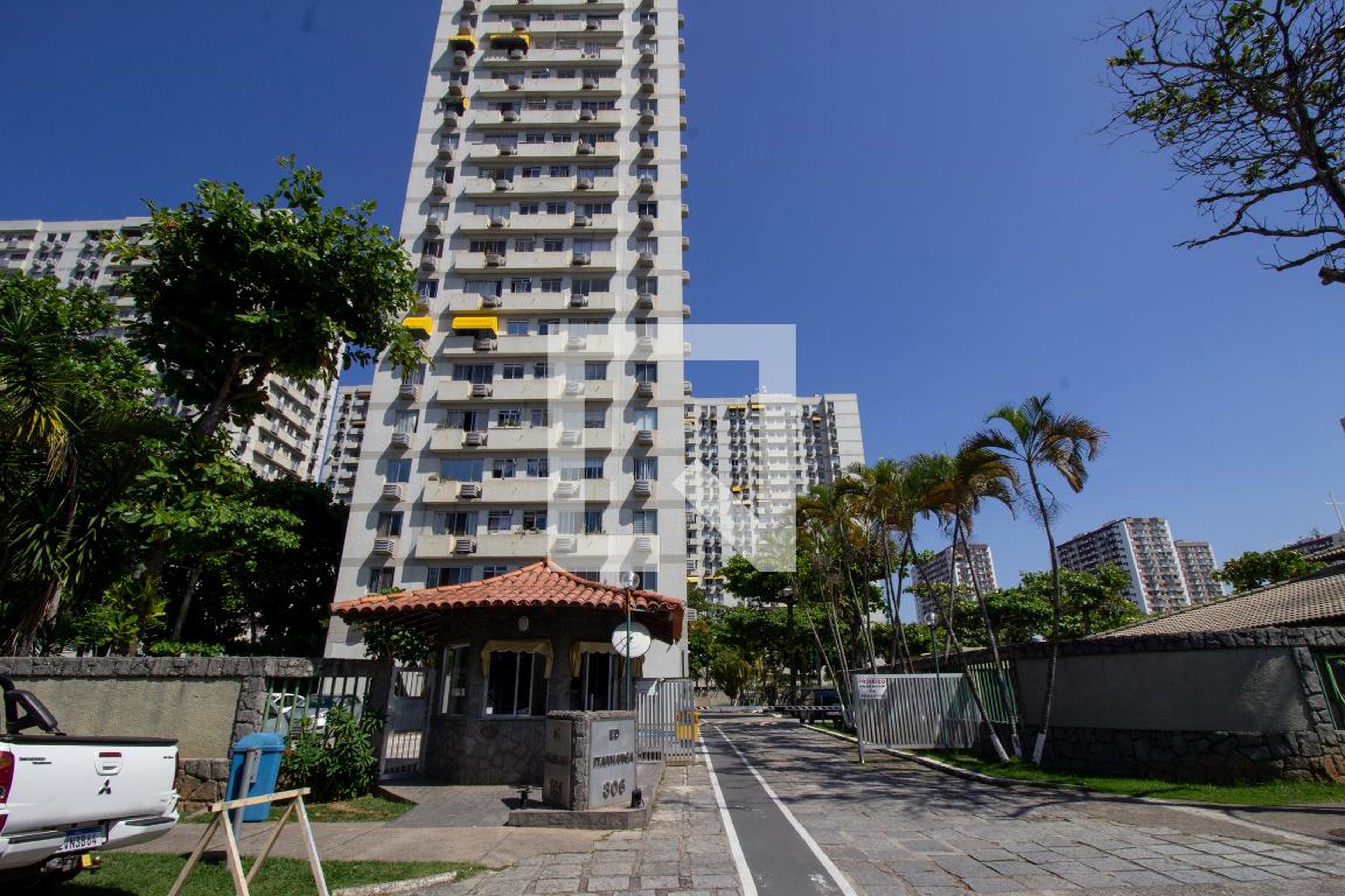 Fachada do Prédio Condomínio Barra Sul