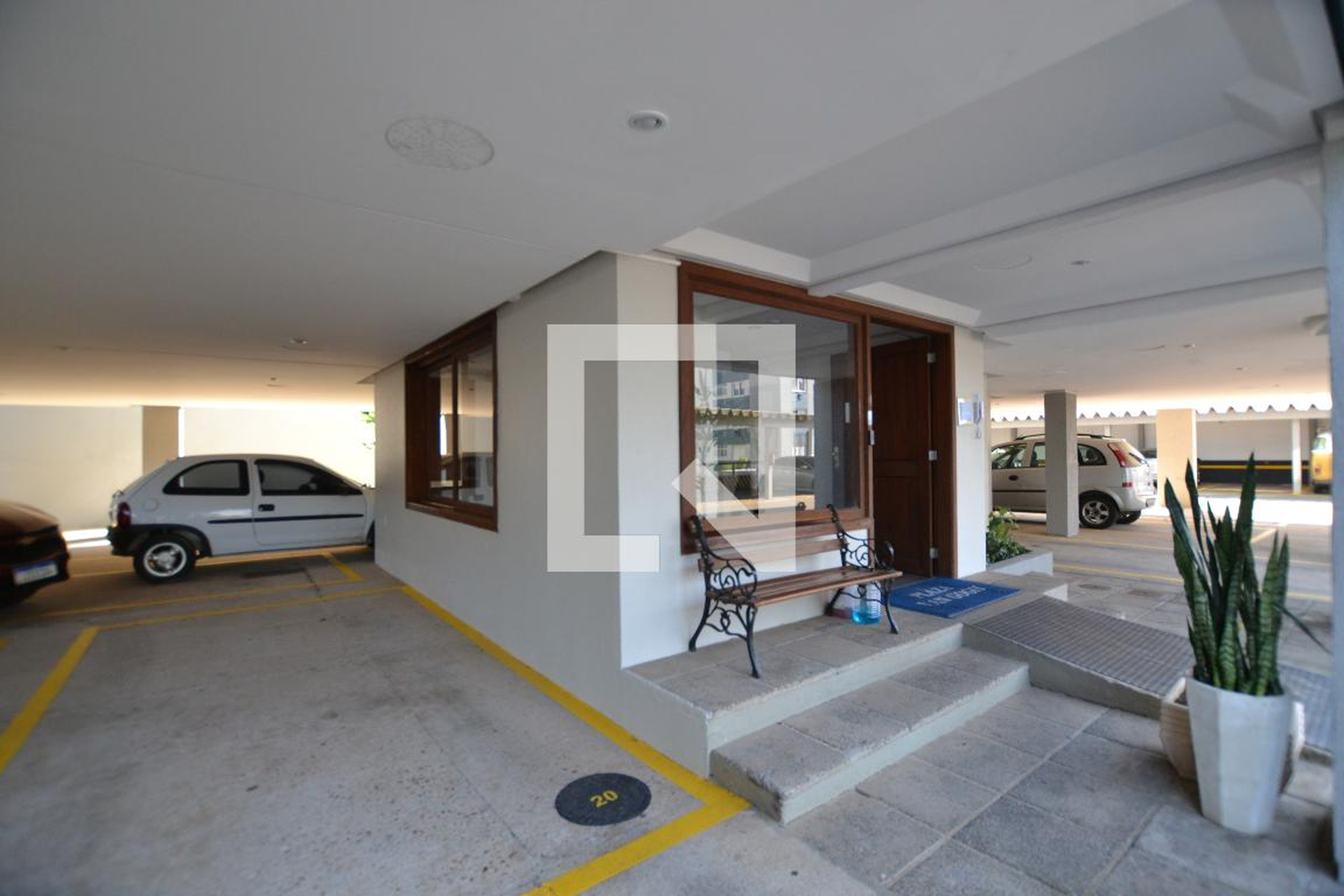 Entrada - Plaza Van Gogh