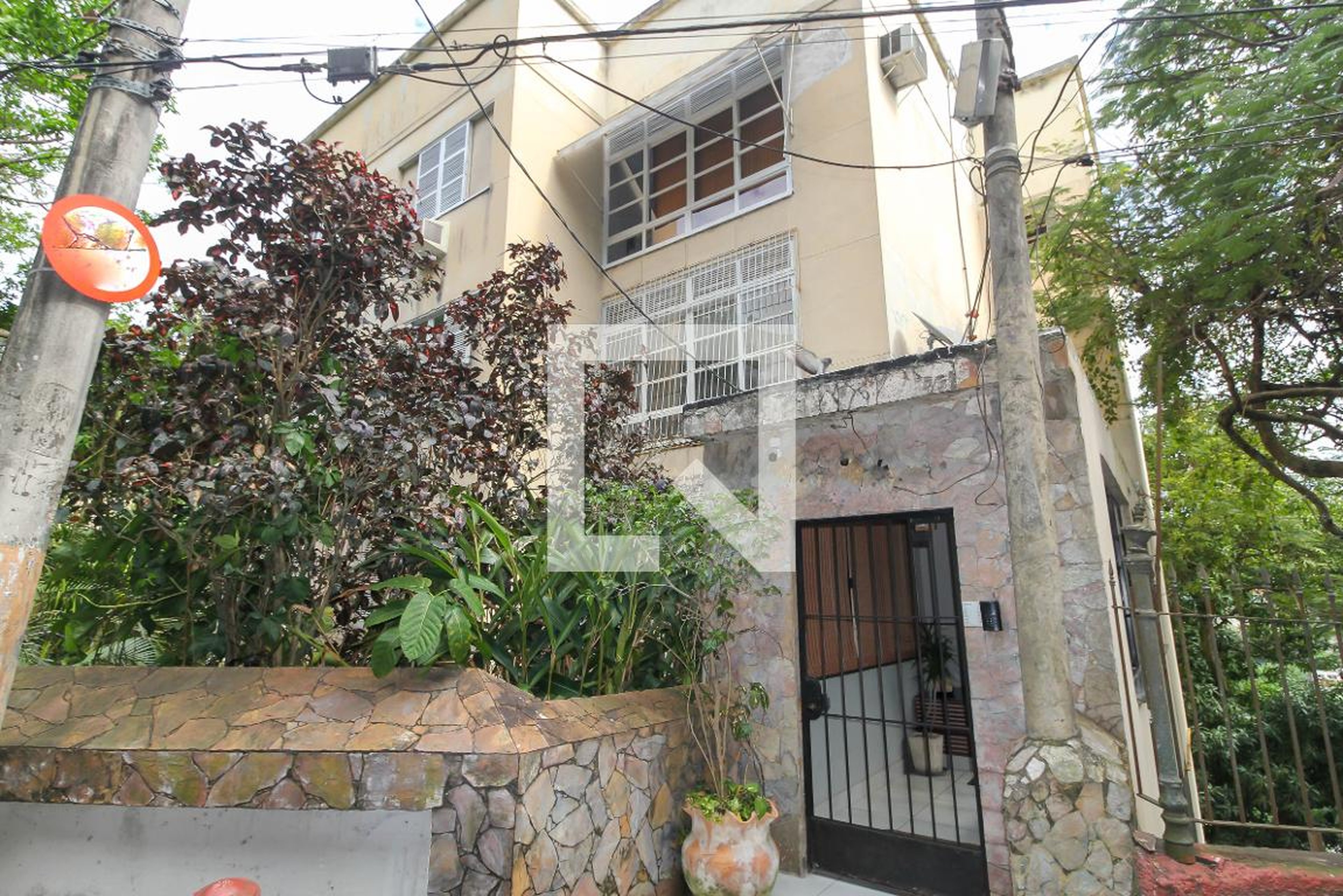 Fachada do Prédio Condomínio em Rua Joaquim Murtinho, 964