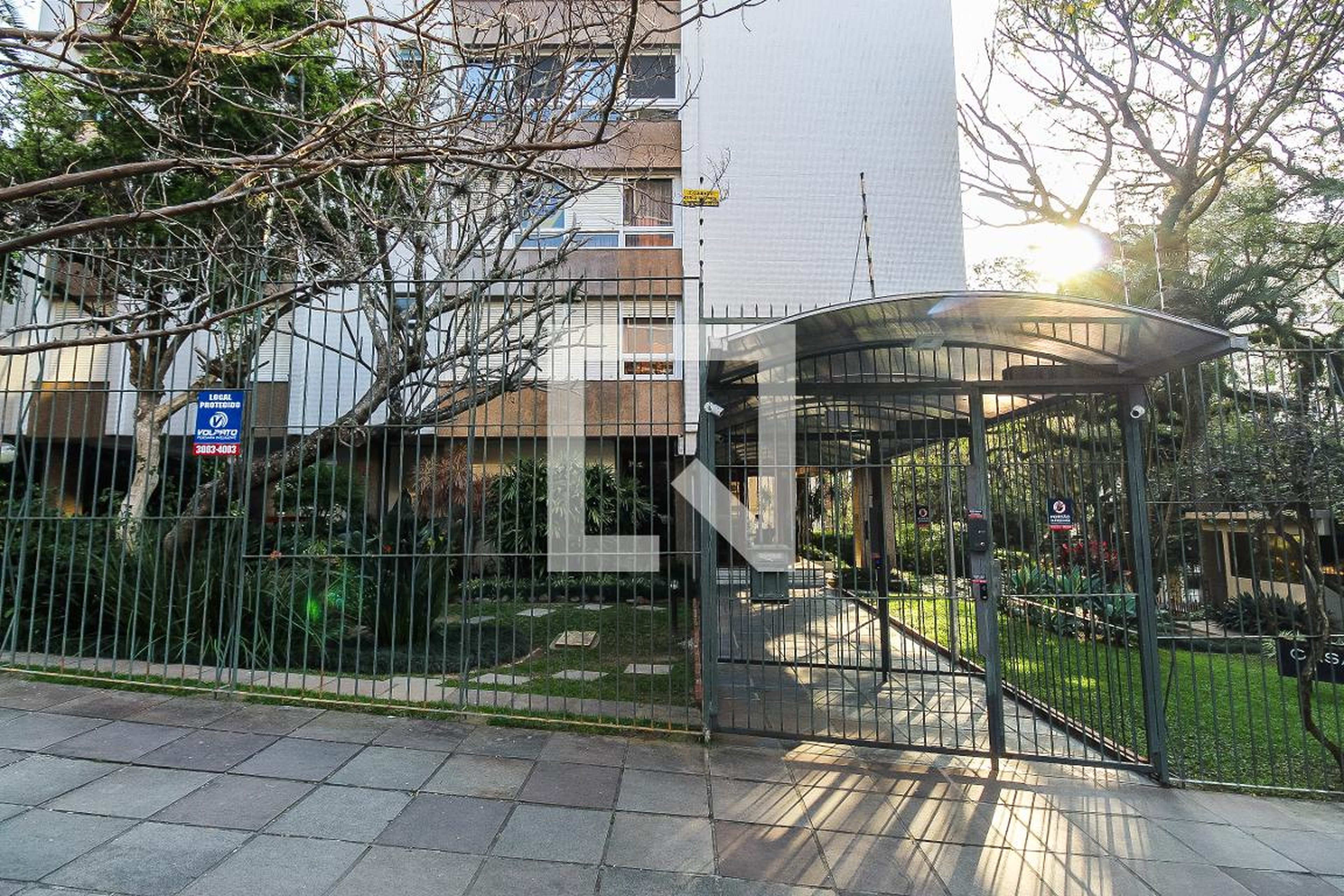 Fachada Condomínio em Avenida Coronel Lucas de Oliveira, 415