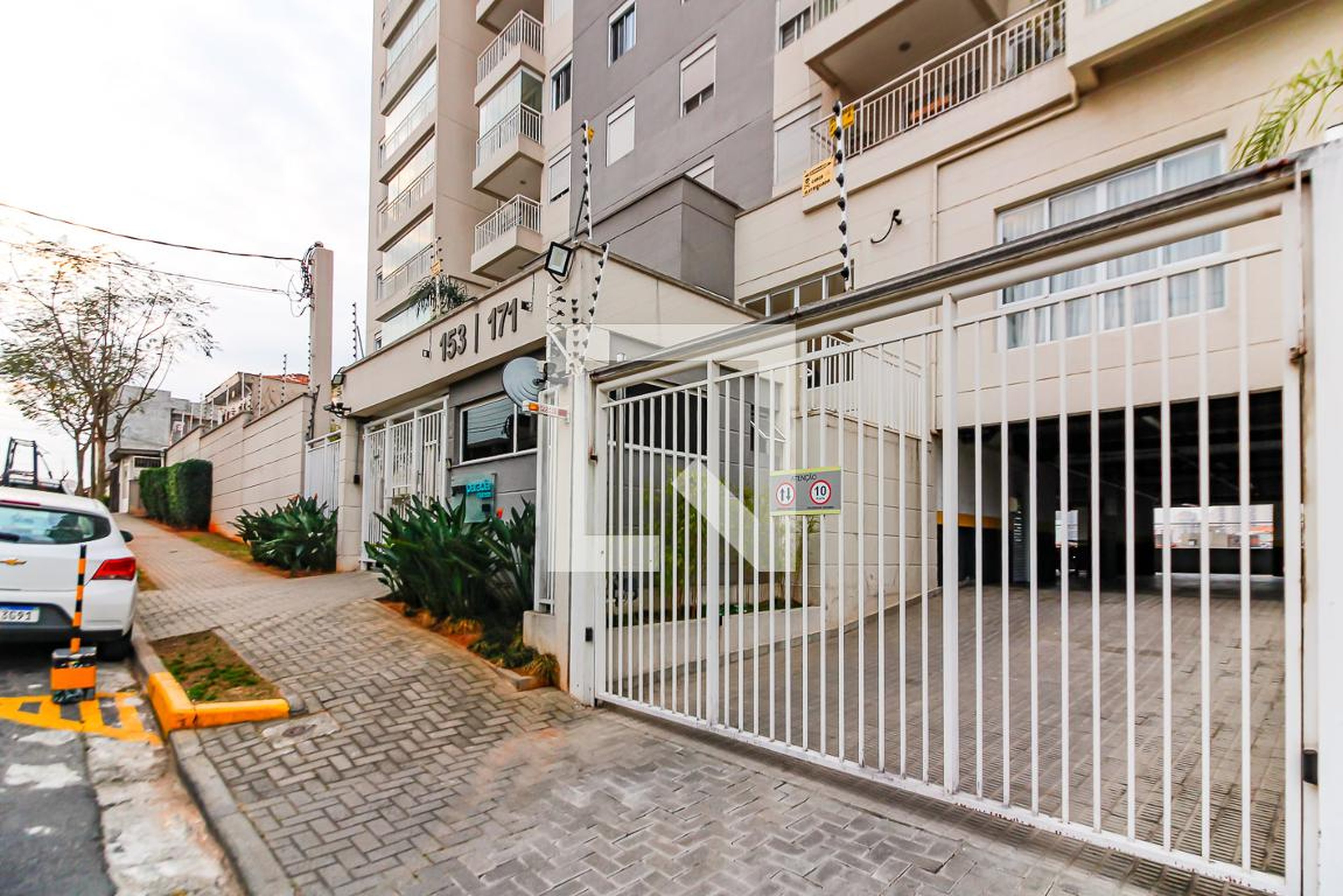 Fachada do Prédio Condomínio You, Parada Inglesa