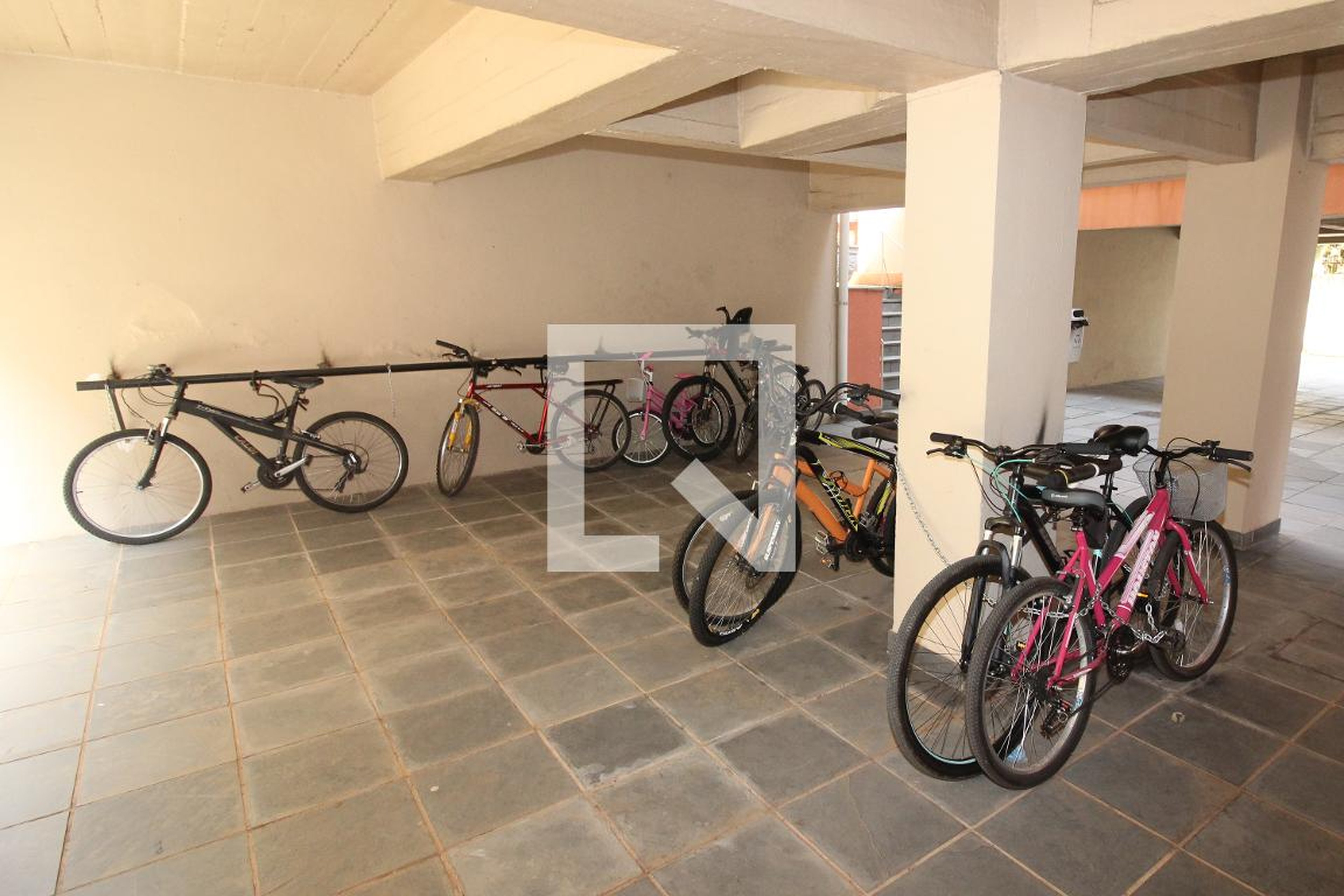 Bicicletário - Edifício Madri