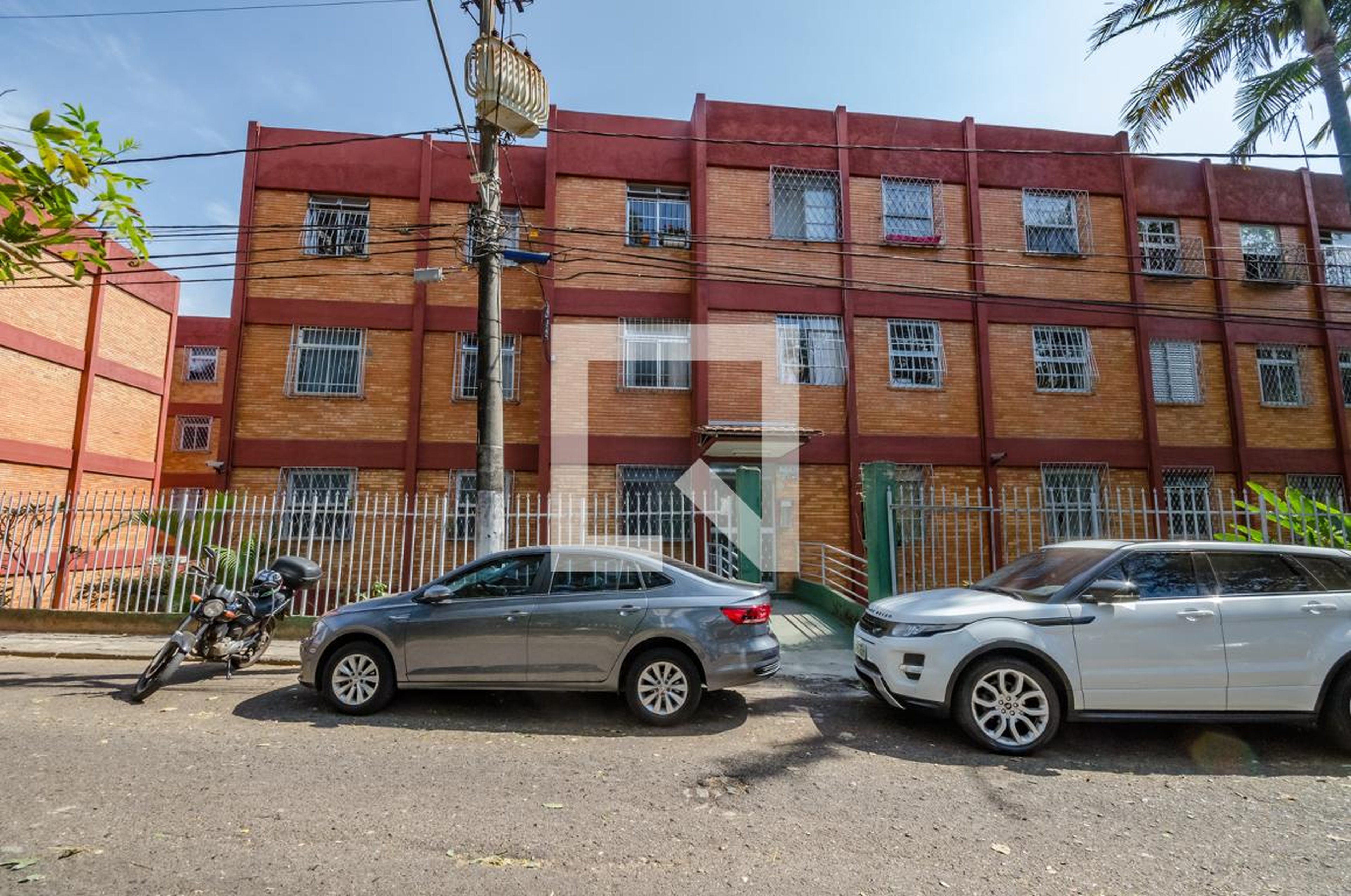 Fachada Condomínio em Rua Perimetral, 72