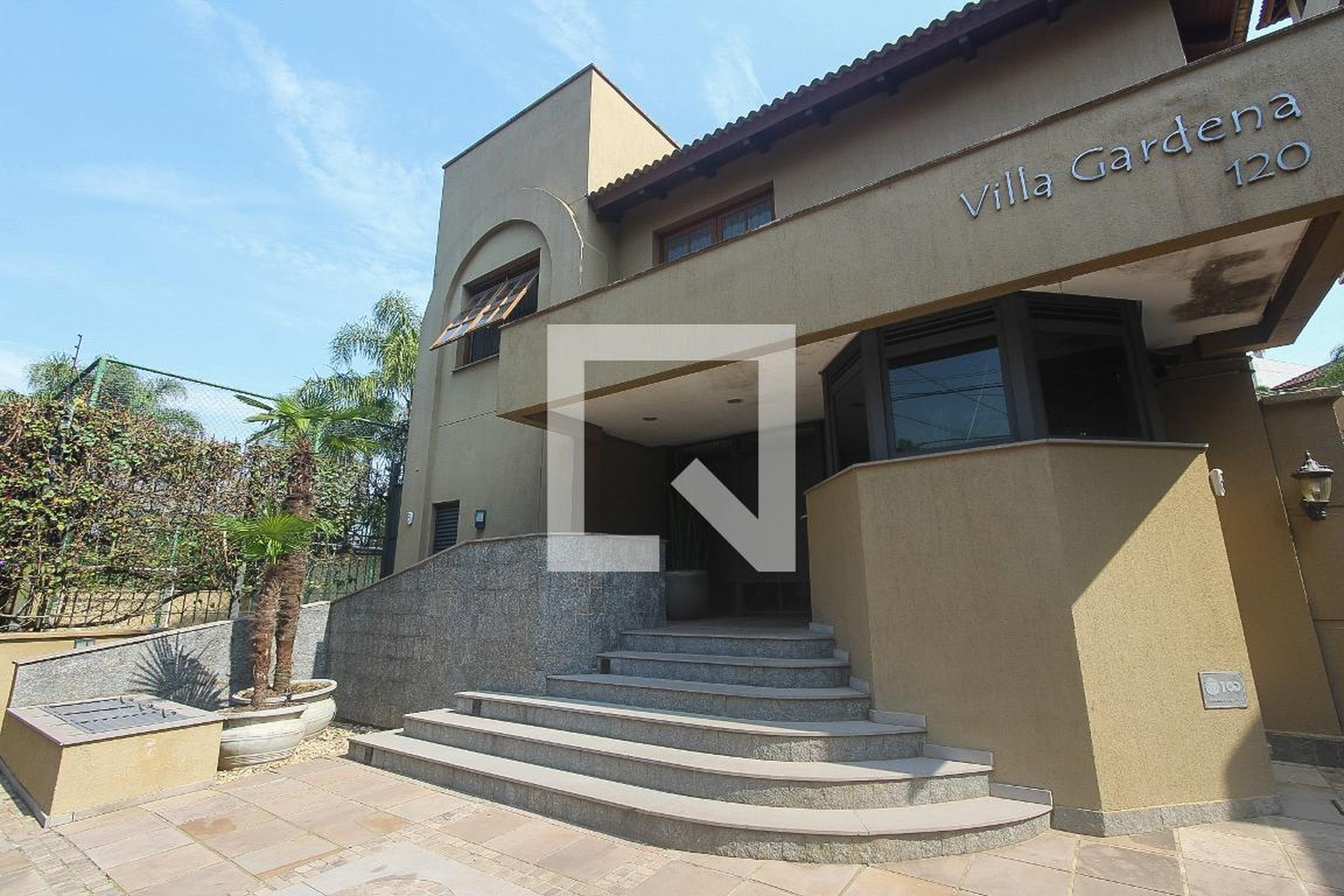 Fachada do Condomínio Condomínio Villa Gardena